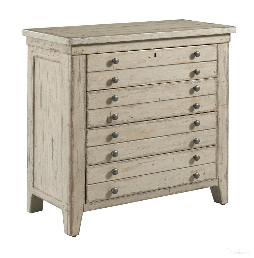 The appearance of Brimley Map Drawer Bachalor Chest In Cameo designed by Kincaid in the transitional interior design. This cameo piece of furniture  was selected by 1StopBedrooms from Acquisitions Collection to add a touch of cosiness and style into your home. Sku: 111-401. Material: Solid Wood.