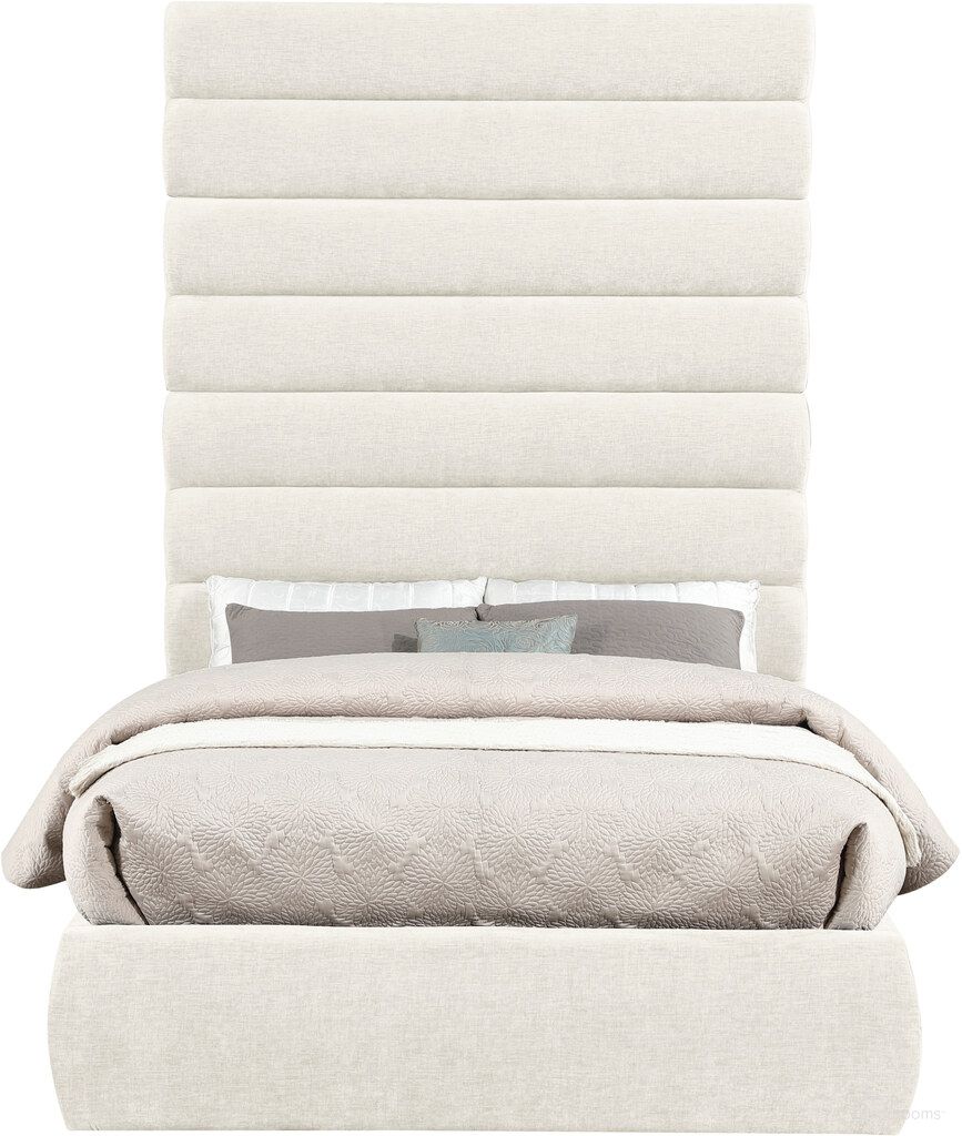 Adam Chenille Fabric Full Bed In Cream Chenille
