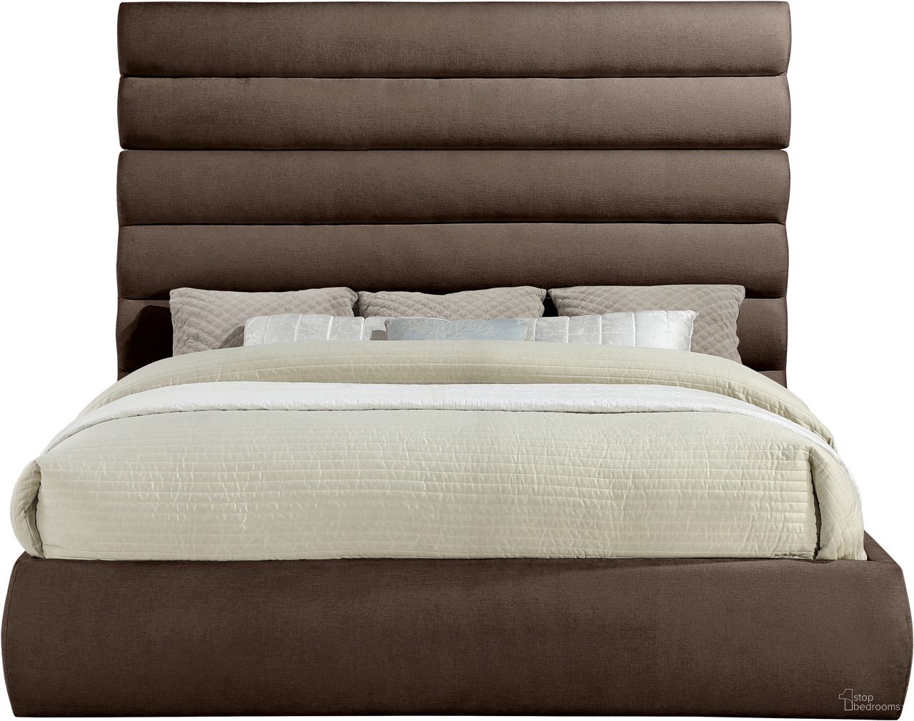 Adam Chenille Fabric King Bed In Brown