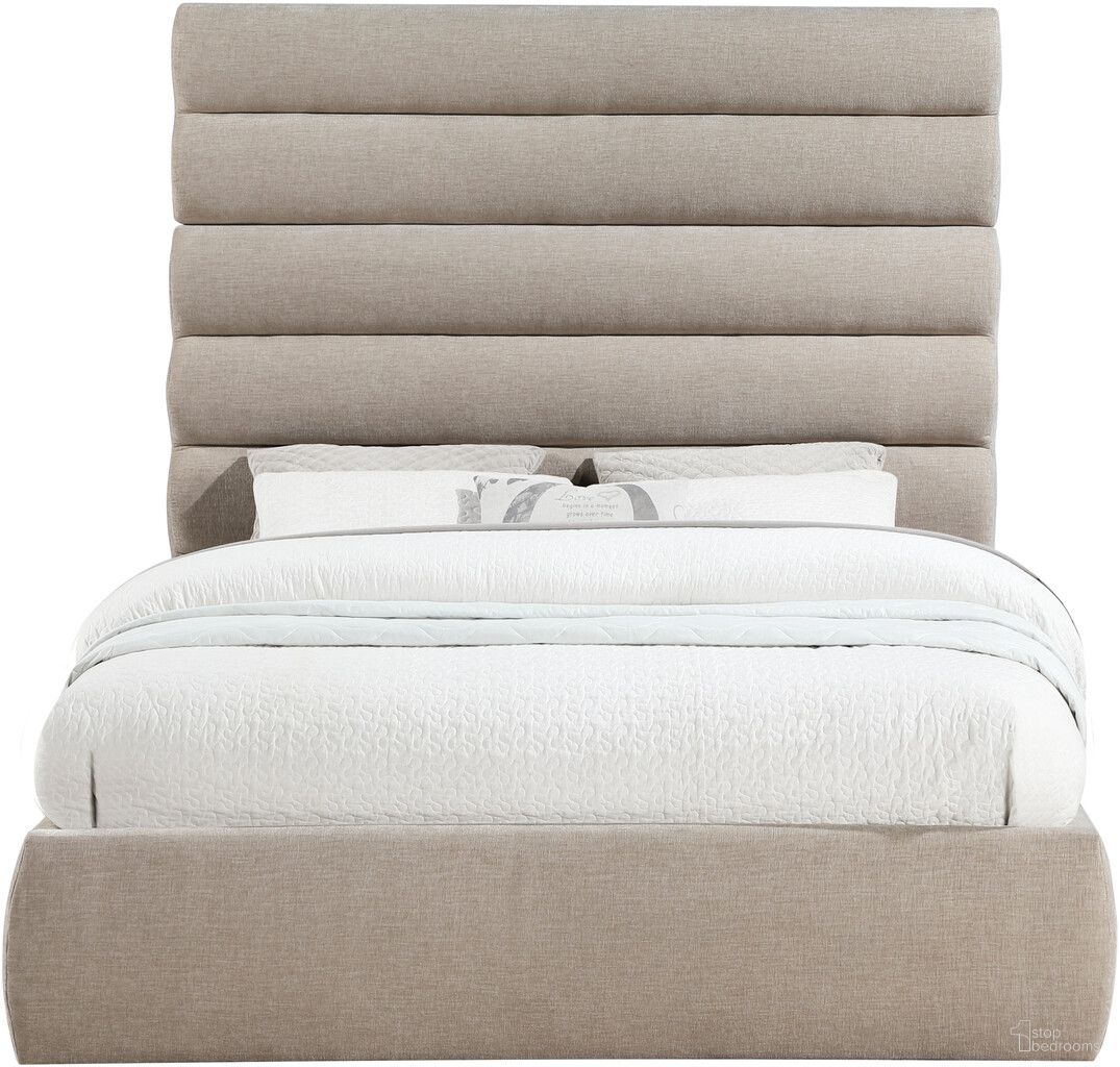 Adam Chenille Fabric Queen Bed In Beige Chenille
