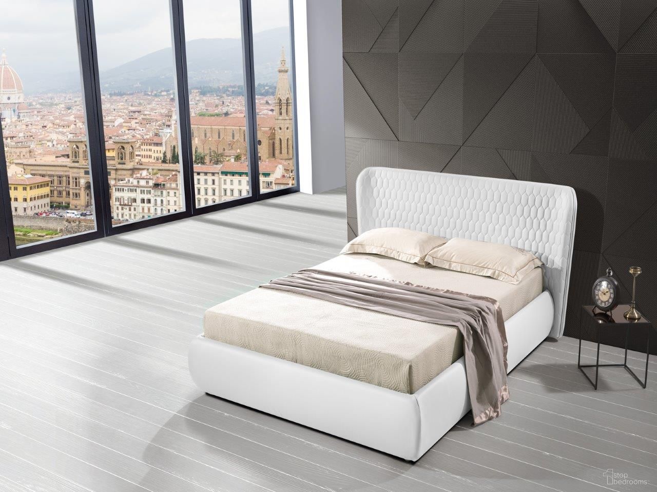 The appearance of Agoura Queen Storage Bed In White Pu Leather designed by Casabianca Home in the modern / contemporary interior design. This white piece of furniture  was selected by 1StopBedrooms from Agoura Collection to add a touch of cosiness and style into your home. Sku: CB-A101QWH. Bed Type: Storage Bed. Material: Leather. Bed Size: Queen.