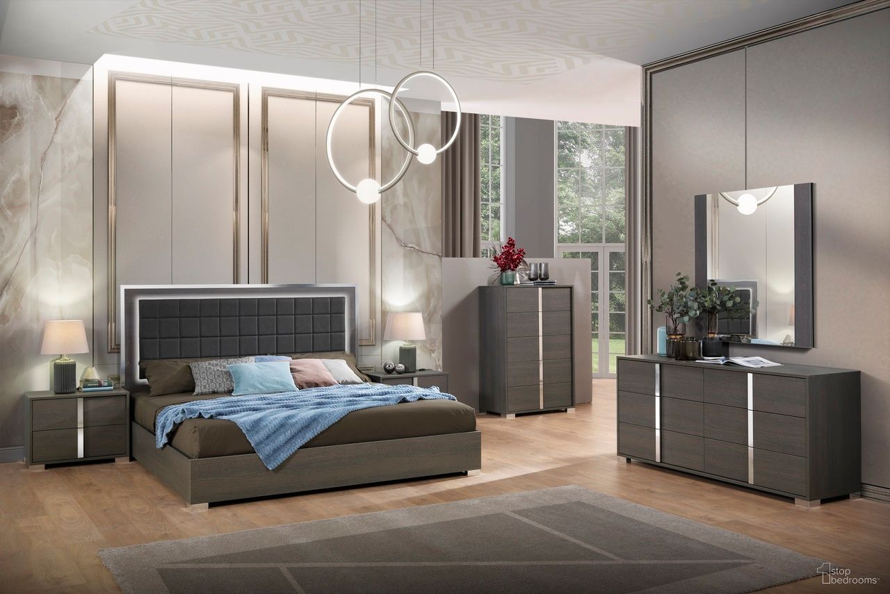 The appearance of Alice Bedroom Set In Matte Gray designed by J&M in the modern / contemporary interior design. This matte piece of furniture was selected by 1StopBedrooms from Alice Collection to add a touch of cosiness and style into your home. Sku: 15544-Q;15544-NSR. Bed Type: Platform Bed. Material: Wood. Bed Size: Queen.