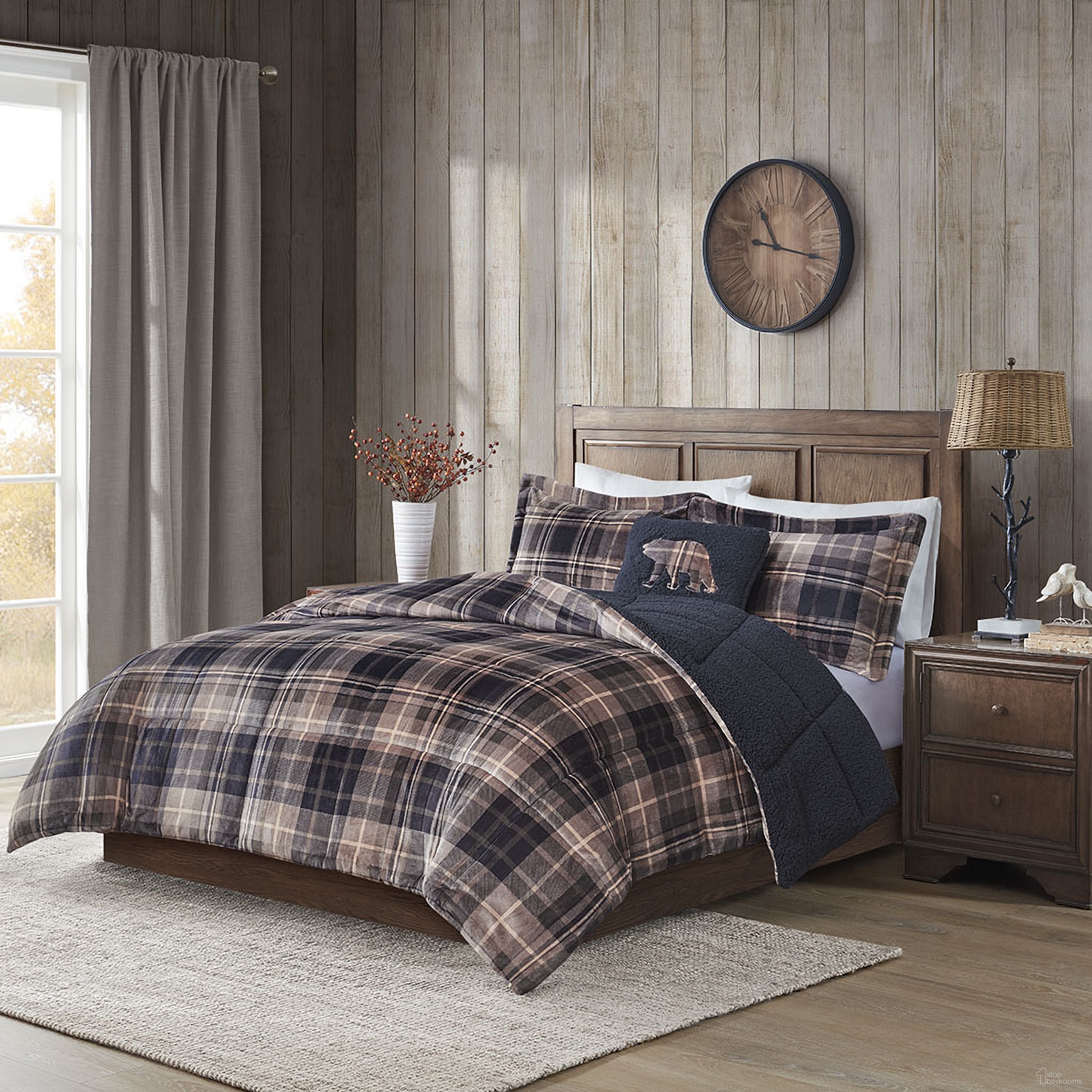 The appearance of Alton Polyester Printed Low Pile Velour To Berber 4 Piece Queen Comforter Set In Brown/Black designed by Olliix in the cabin / lodge interior design. This brown/black piece of furniture was selected by 1StopBedrooms from Alton Collection to add a touch of cosiness and style into your home. Sku: WR10-3105. Material: Polyester. Bed Size: Queen.