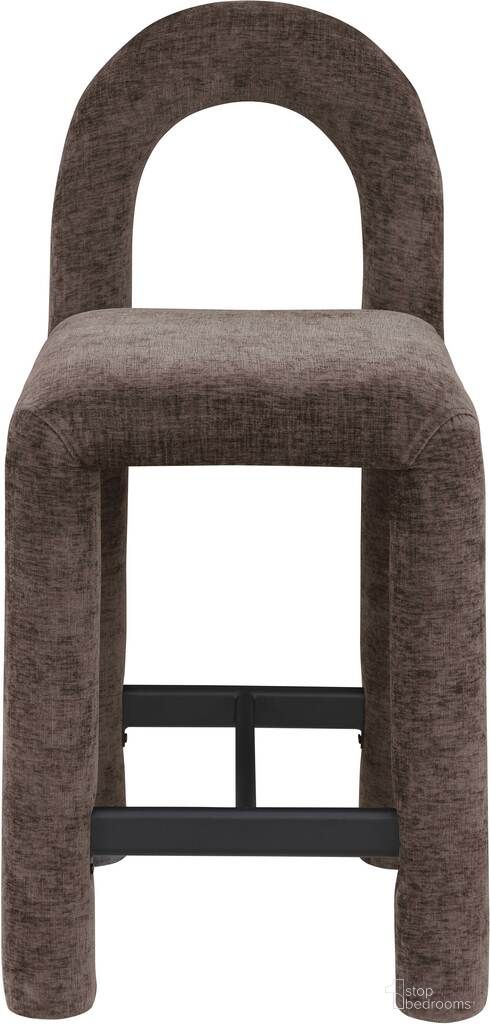 The appearance of Amari Chenille Fabric Stool In Brown designed by Meridian in the modern / contemporary interior design. This brown piece of furniture was selected by 1StopBedrooms from Amari Collection to add a touch of cosiness and style into your home. Sku: 11062Brown-C. Material: Chenille.