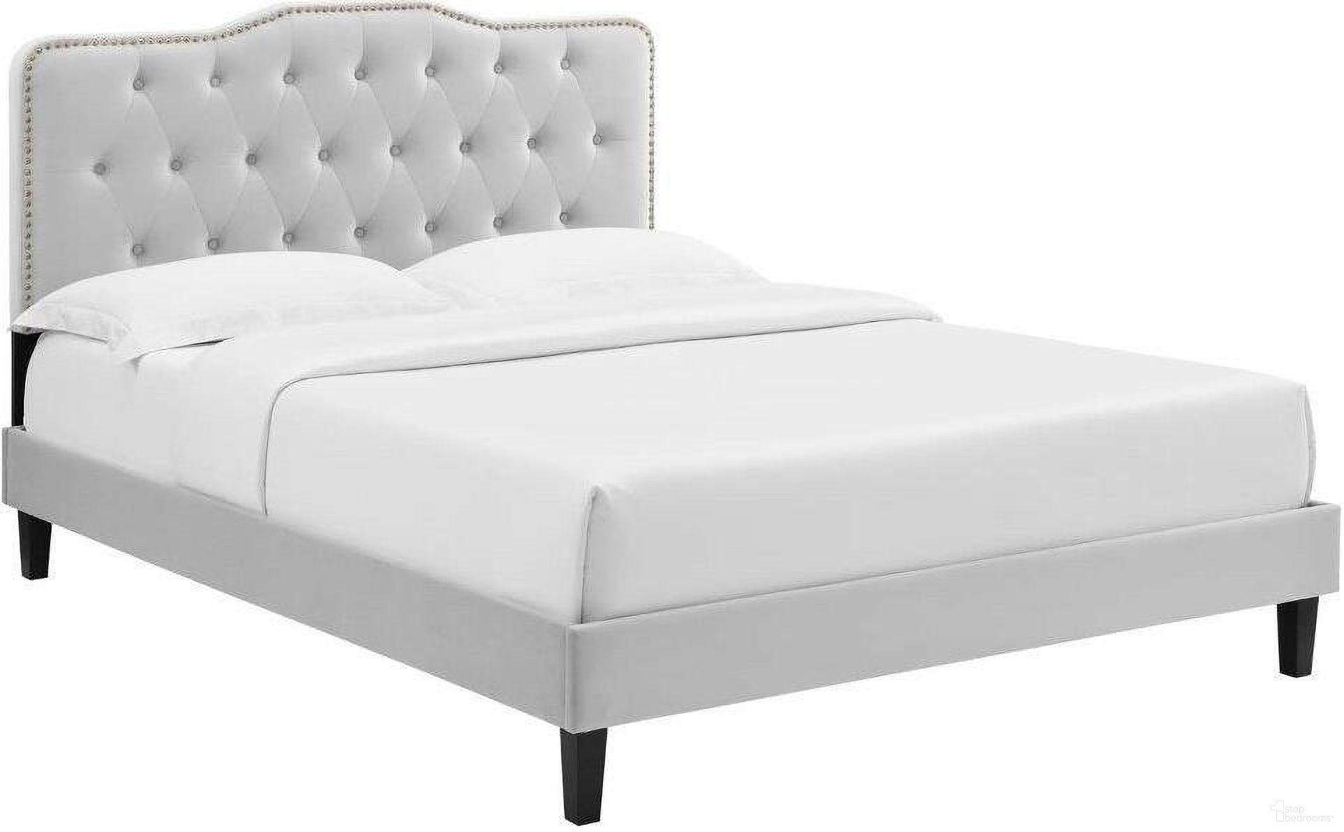 The appearance of Amber Tufted Performance Velvet King Platform Bed In Light Gray designed by Modway in the modern / contemporary interior design. This light gray piece of furniture was selected by 1StopBedrooms from Amber Collection to add a touch of cosiness and style into your home. Sku: MOD-6267-LGR;MOD-6411-LGR. Bed Type: Platform Bed. Bed Size: King. Material: Plywood.