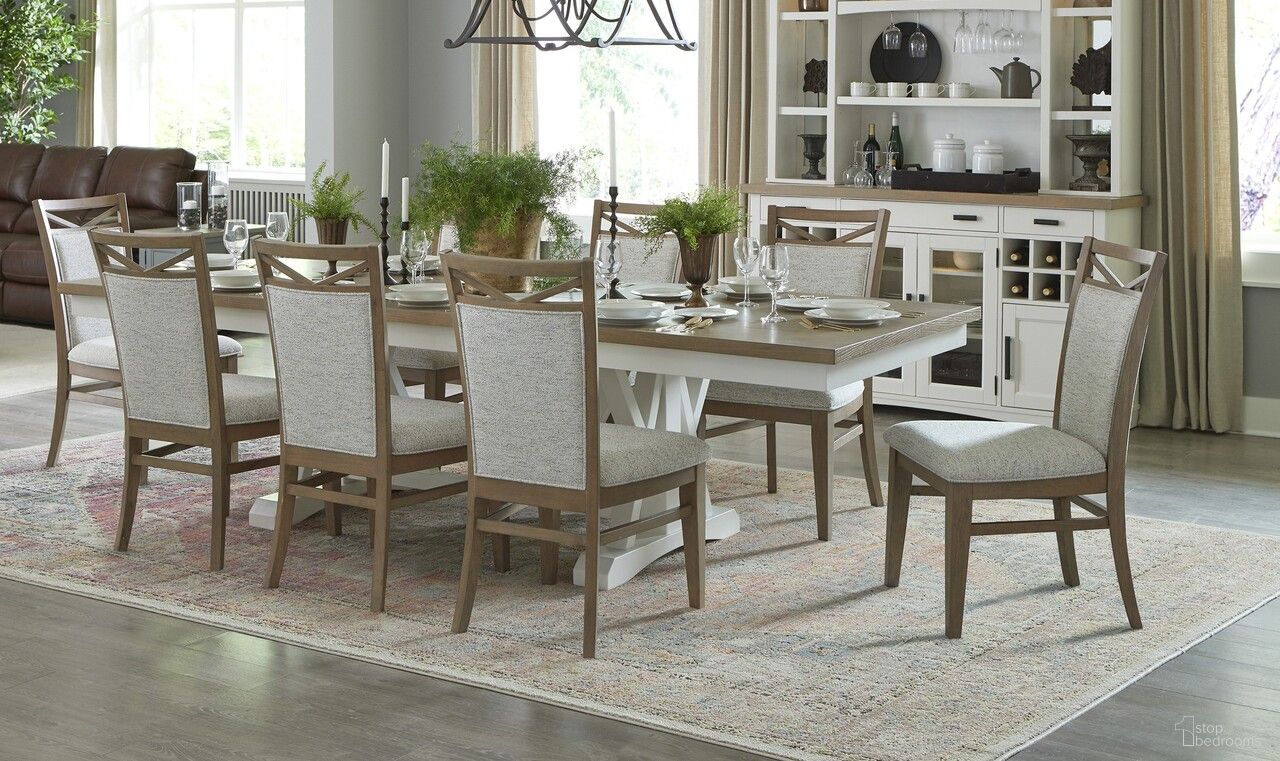 The appearance of Americana Modern Dining Extendable Trestle Table With 8 Upholstered Chairs In Beige designed by Parker House in the traditional interior design. This beige piece of furniture was selected by 1StopBedrooms from Americana Modern Collection to add a touch of cosiness and style into your home. Sku: DAME#2218;DAME#2218;DAME#2218;DAME#2218;DAME#88B-COT;DAME#88T-COT. Material: Wood Veneer.