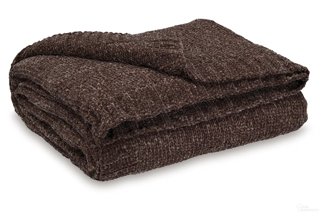 The appearance of Anawood Throw Set of 3 In Brown designed by Signature Design by Ashley in the transitional interior design. This brown piece of furniture was selected by 1StopBedrooms from Anawood Collection to add a touch of cosiness and style into your home. Sku: A1001098. Material: Fabric.