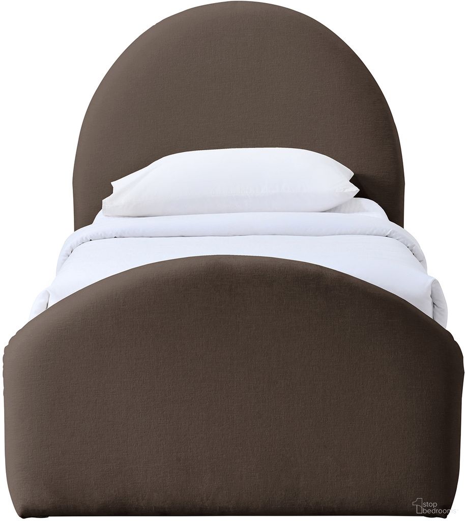 The appearance of Andaz Chenille Fabric Upholstered Twin Trundle Bed In Brown designed by Meridian in the modern / contemporary interior design. This brown piece of furniture was selected by 1StopBedrooms from Andaz Collection to add a touch of cosiness and style into your home. Sku: AndazBrown-T Box 1/3 (Headboard / Footboard / Slats);AndazBrown-T Box 2/3 (Siderails);AndazBrown-T Box 3/3 (Trundle). Bed Size: Twin. Material: Chenille. Bed Type: Trundle Bed.