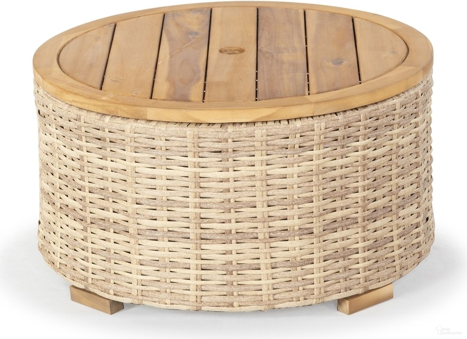 The appearance of Anguilla Wicker Coffee Table In Natural designed by Safavieh Couture in the modern / contemporary interior design. This natural piece of furniture was selected by 1StopBedrooms from Anguilla Collection to add a touch of cosiness and style into your home. Sku: CPT2103A. Table Top Shape: Round. Material: Metal.