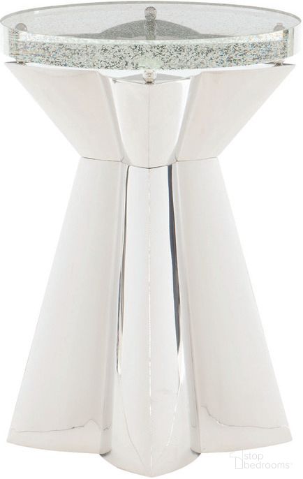 The appearance of Anika Round Chairside Table designed by Bernhardt in the modern / contemporary interior design. This silver/clear piece of furniture  was selected by 1StopBedrooms from Anika Collection to add a touch of cosiness and style into your home. Sku: 372101. Material: Stainless Steel.