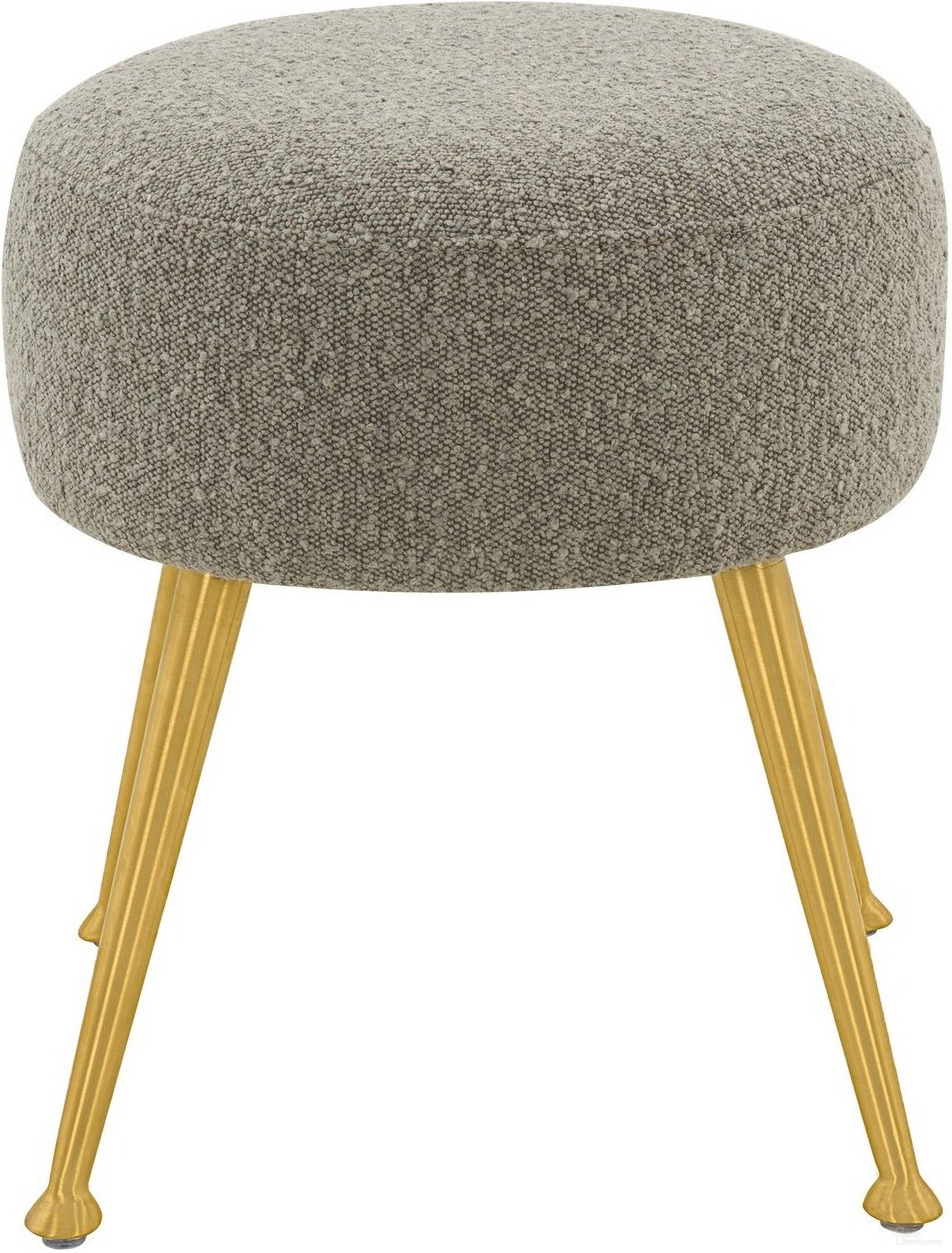 The appearance of Anna Ottoman In Light Grey and Gold designed by Safavieh Couture in the glam interior design. This light grey and gold piece of furniture was selected by 1StopBedrooms from Anna Collection to add a touch of cosiness and style into your home. Sku: SFV4747E. Material: Wood.
