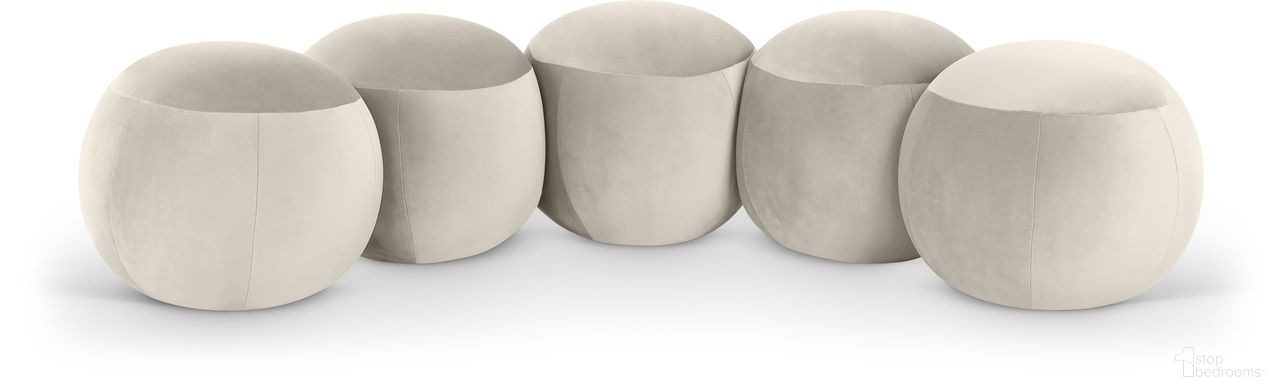 The appearance of Apollo Velvet Upholstered Bench In Cream designed by Meridian in the modern / contemporary interior design. This cream piece of furniture was selected by 1StopBedrooms from Apollo Collection to add a touch of cosiness and style into your home. Sku: 22099Cream. Material: Velvet.