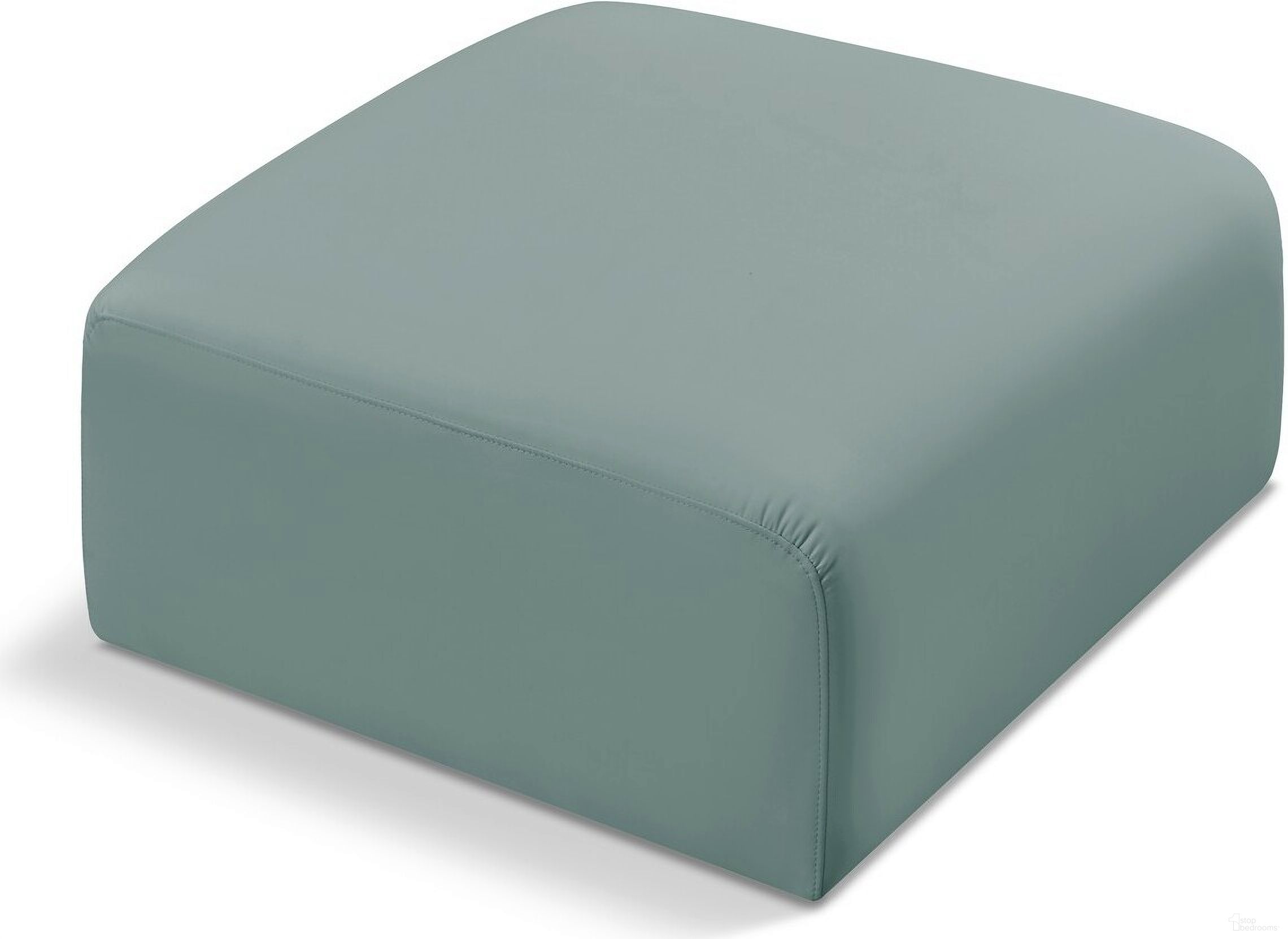 The appearance of Arc Mint Vegan Leather Ottoman In Green designed by Meridian in the modern / contemporary interior design. This mint piece of furniture was selected by 1StopBedrooms from Arc Collection to add a touch of cosiness and style into your home. Sku: 101Mint-Ott. Material: Leather.