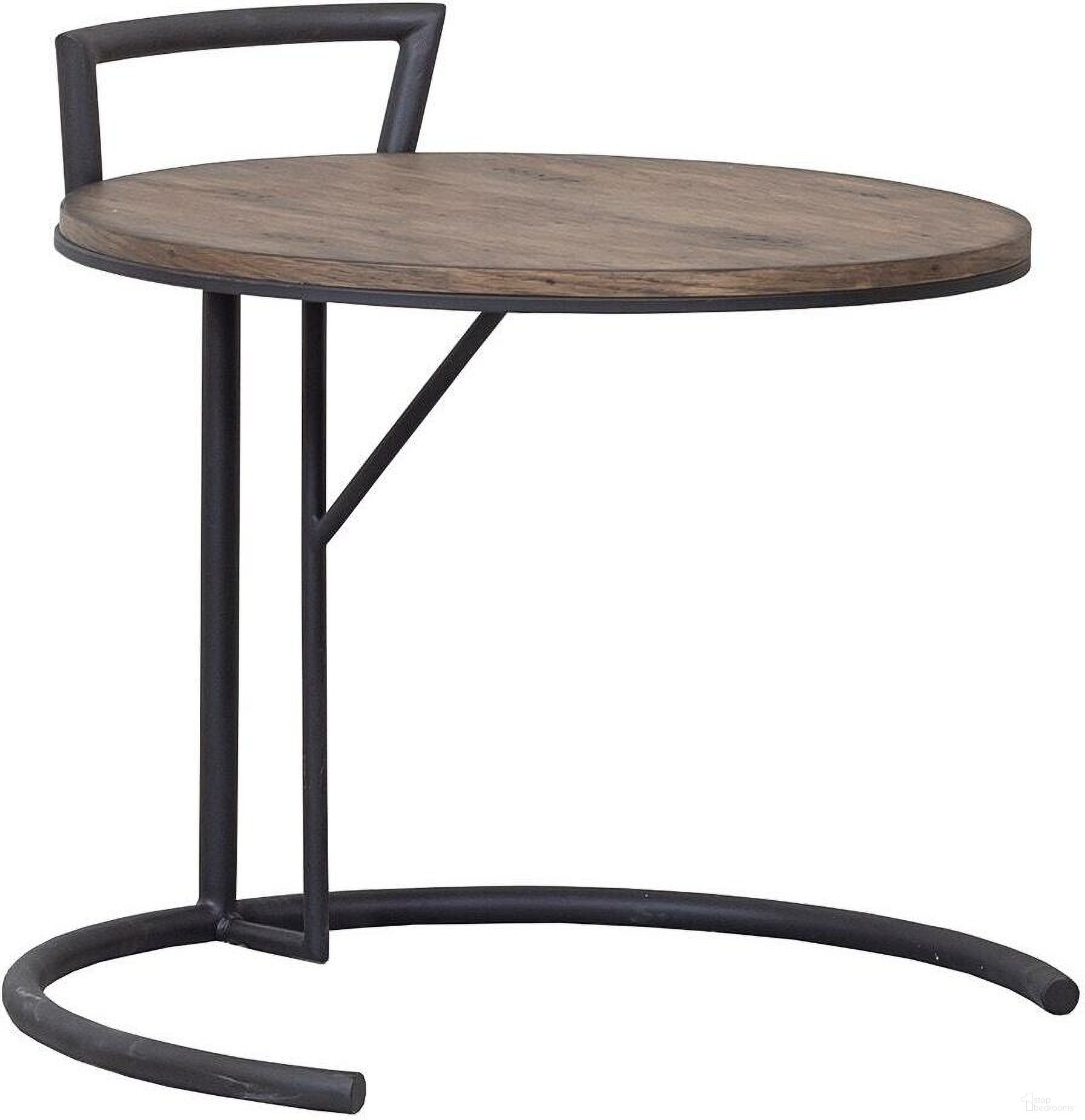 The appearance of Arcadian C-Ring End Table In Burnished Oak designed by Fairfield Chair in the country / farmhouse interior design. This burnished oak piece of furniture was selected by 1StopBedrooms from Arcadian Collection to add a touch of cosiness and style into your home. Sku: 8063-19. Material: Oak.