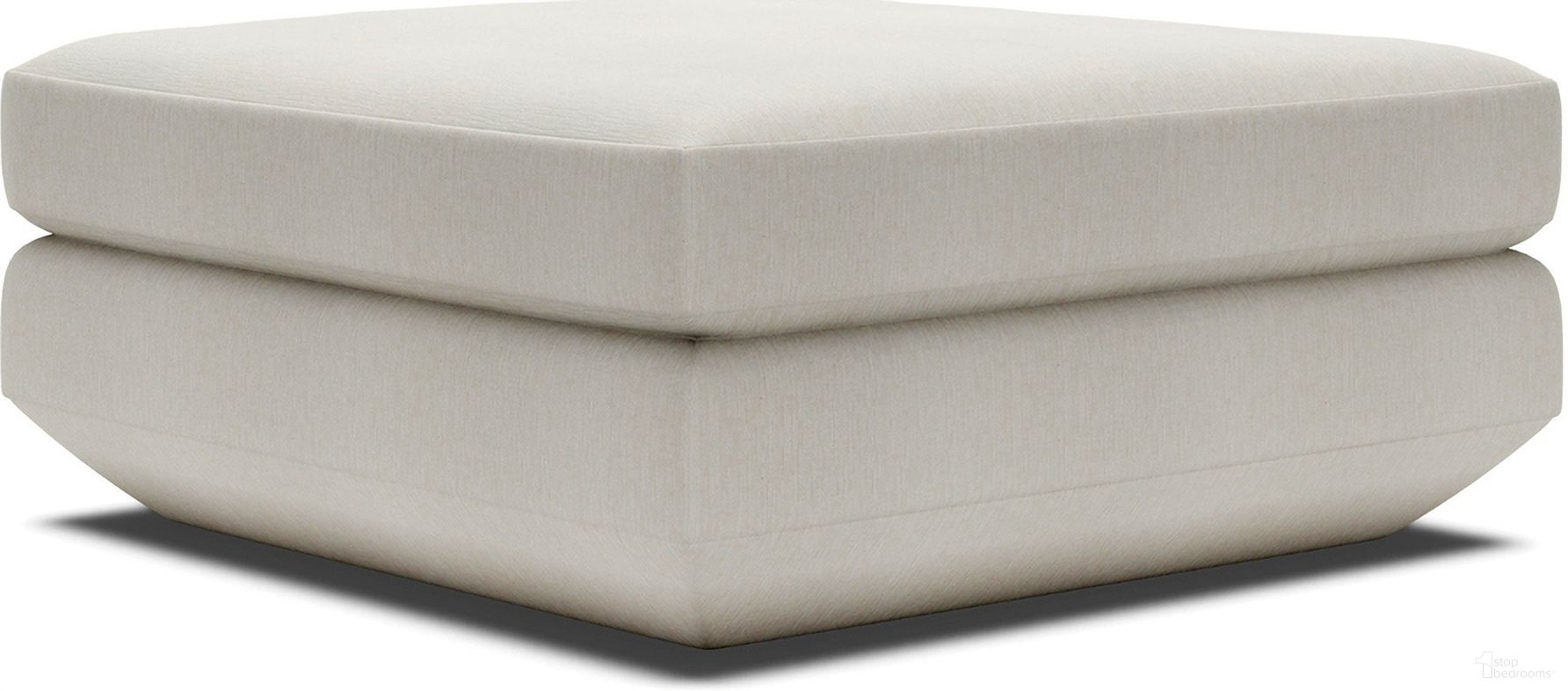 The appearance of Artistica Upholstery Veronica Bumper Ottoman designed by Artistica Home in the modern / contemporary interior design. This beige/tan piece of furniture was selected by 1StopBedrooms from Artistica Upholstery Collection to add a touch of cosiness and style into your home. Sku: 2411-54-40.