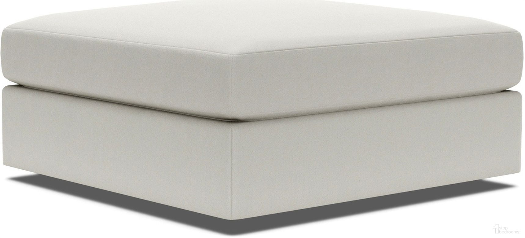 The appearance of Artistica Upholstery Vivien Bumper Ottoman designed by Artistica Home in the modern / contemporary interior design. This ivory and white piece of furniture was selected by 1StopBedrooms from Artistica Upholstery Collection to add a touch of cosiness and style into your home. Sku: 2412-54-40.