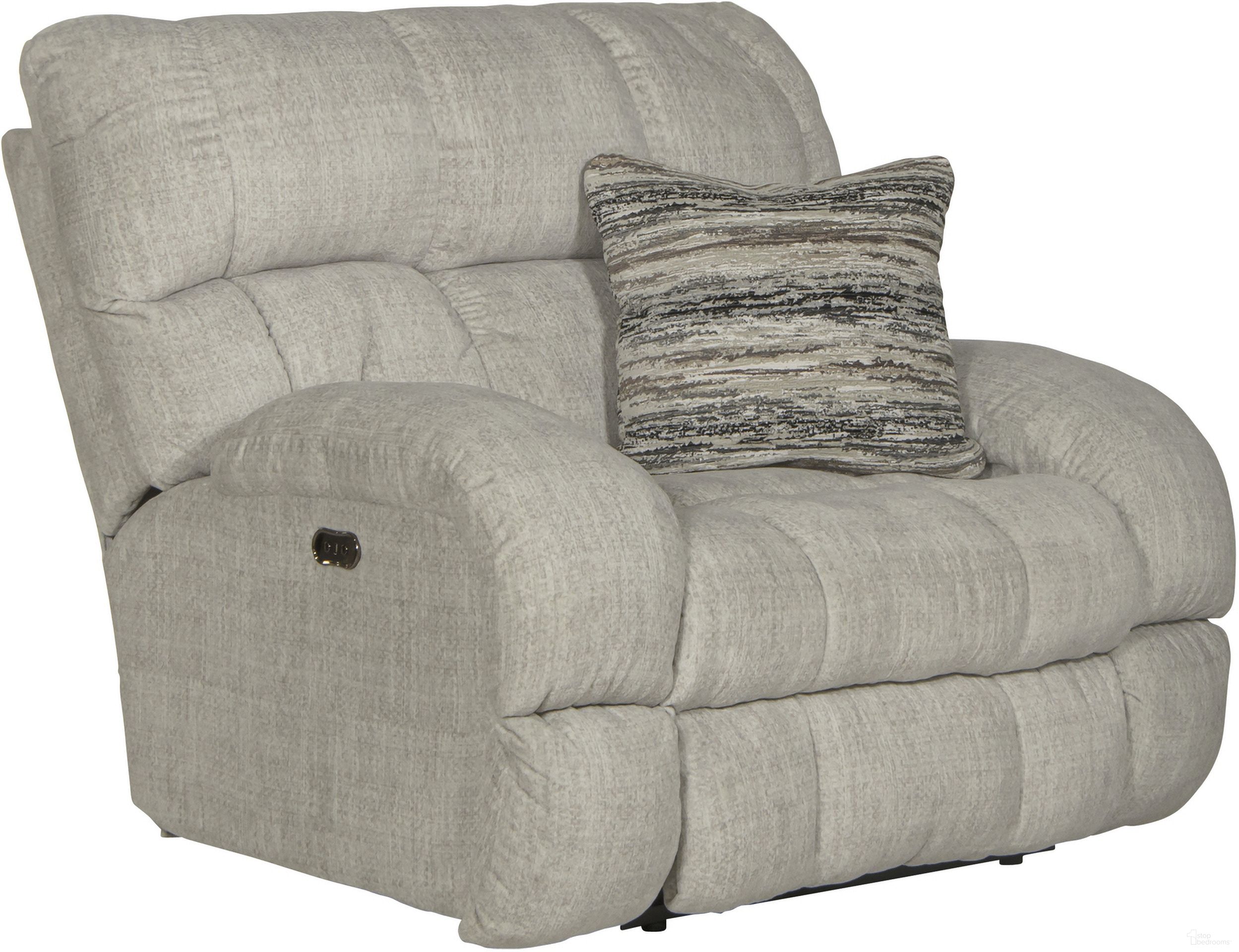 The appearance of Ashland Power Lay Flat Recliner In Buff designed by Catnapper in the traditional interior design. This buff piece of furniture  was selected by 1StopBedrooms from Ashland Collection to add a touch of cosiness and style into your home. Sku: 635907193416231748. Material: Fabric.
