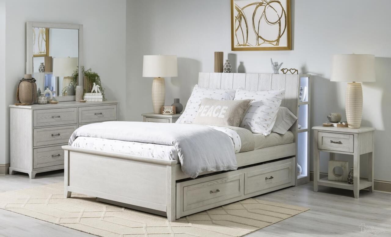 The appearance of Ashton Complete Youth Bookcase Bedroom Set In Bleached Linen designed by Legacy Classic in the transitional interior design. This bleached linen piece of furniture  was selected by 1StopBedrooms from Ashton Collection to add a touch of cosiness and style into your home. Sku: 3860-4203;3860-4113;3860-4900;3860-3101. Bed Size: Full. Material: Oak Veneer.