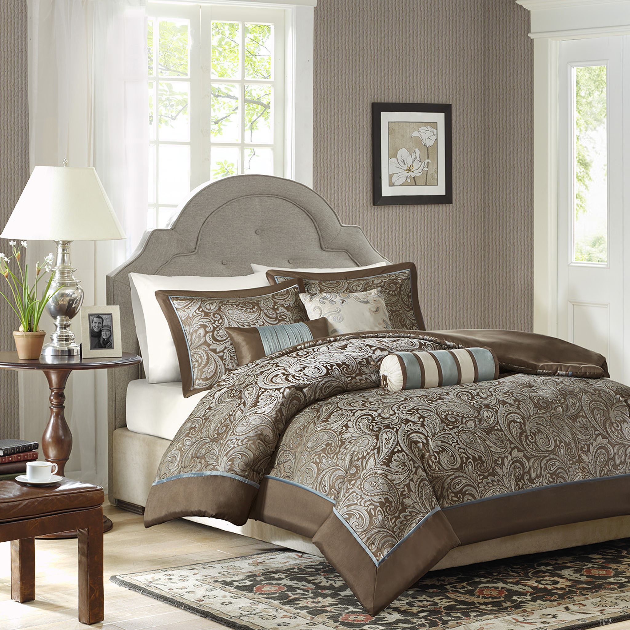 The appearance of Aubrey Polyester Jacquard Queen Duvet 6 Piece Set with Piping In Blue/Brown designed by Olliix in the traditional interior design. This blue/brown piece of furniture was selected by 1StopBedrooms from Aubrey Collection to add a touch of cosiness and style into your home. Sku: MP12-276. Material: Polyester. Bed Size: Queen.