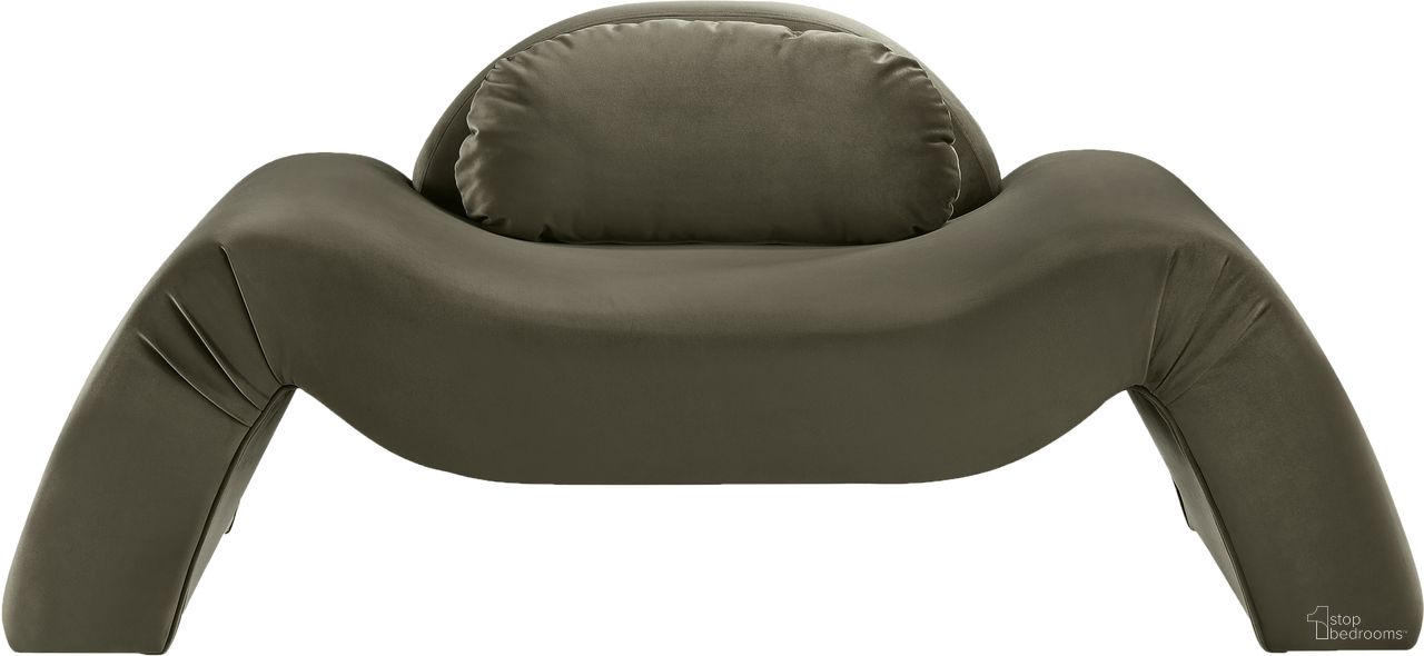 The appearance of Austin Velvet Chair In Green Velvet designed by Meridian in the modern / contemporary interior design. This green velvet piece of furniture  was selected by 1StopBedrooms from Austin Collection to add a touch of cosiness and style into your home. Sku: 44008Green-C. Material: Velvet.