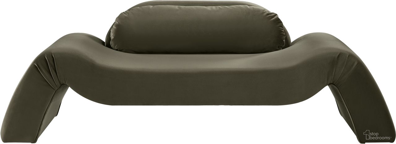 The appearance of Austin Velvet Loveseat In Green Velvet designed by Meridian in the modern / contemporary interior design. This green velvet piece of furniture was selected by 1StopBedrooms from Austin Collection to add a touch of cosiness and style into your home. Sku: 44008Green-L. Material: Velvet.