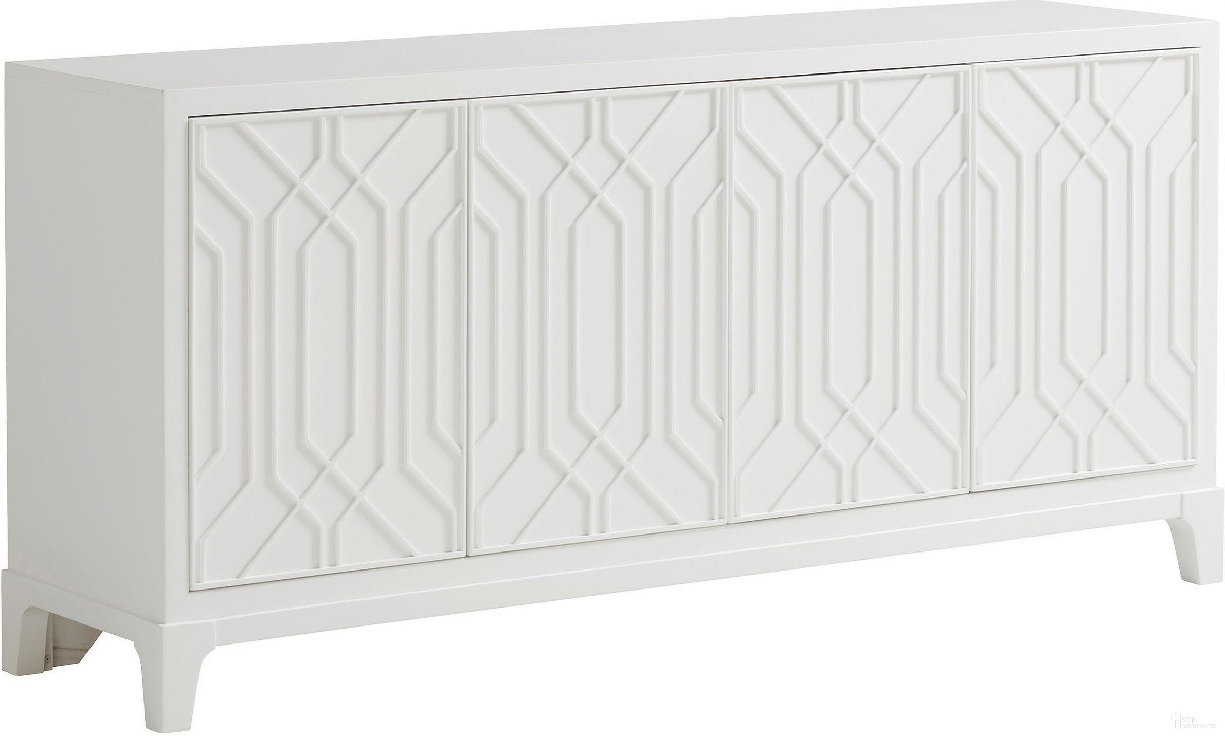 The appearance of Avondale Oak Creek Buffet In Alabaster designed by Lexington in the traditional interior design. This alabaster piece of furniture was selected by 1StopBedrooms from Avondale Collection to add a touch of cosiness and style into your home. Sku: 415-852. Material: Wood.