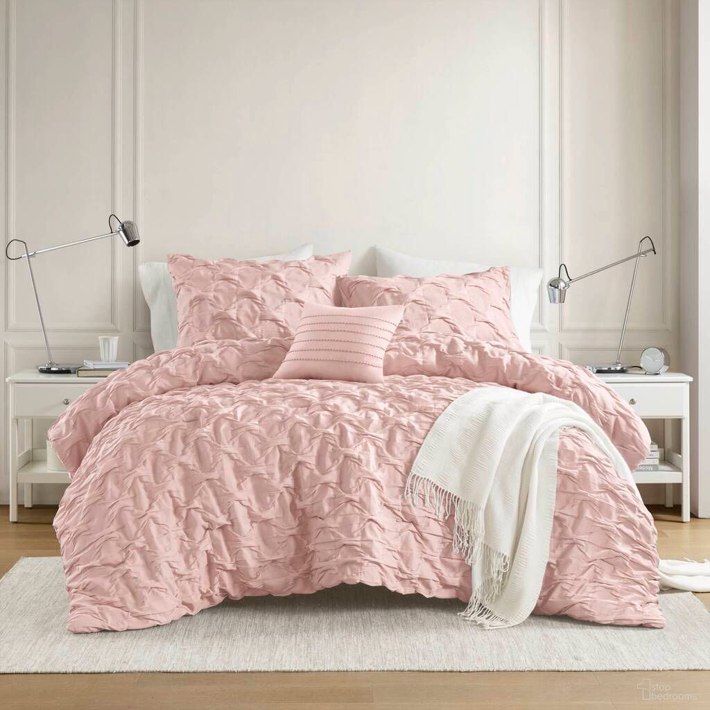 The appearance of Bailey Diamond Pucker Woven Comforter Set In Pink designed by Olliix in the modern / contemporary interior design. This pink piece of furniture was selected by 1StopBedrooms from Bailey Collection to add a touch of cosiness and style into your home. Sku: AM10-0534. Material: Polyester. Bed Size: King.