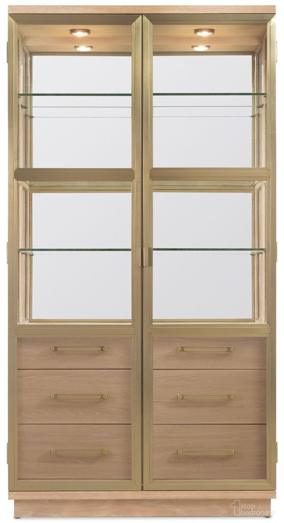 The appearance of Banyon Bay Display Cabinet In Light Wood designed by Hooker in the modern / contemporary interior design. This light wood piece of furniture  was selected by 1StopBedrooms from Banyon Bay Collection to add a touch of cosiness and style into your home. Sku: 6081-75906-82. Material: Oak.