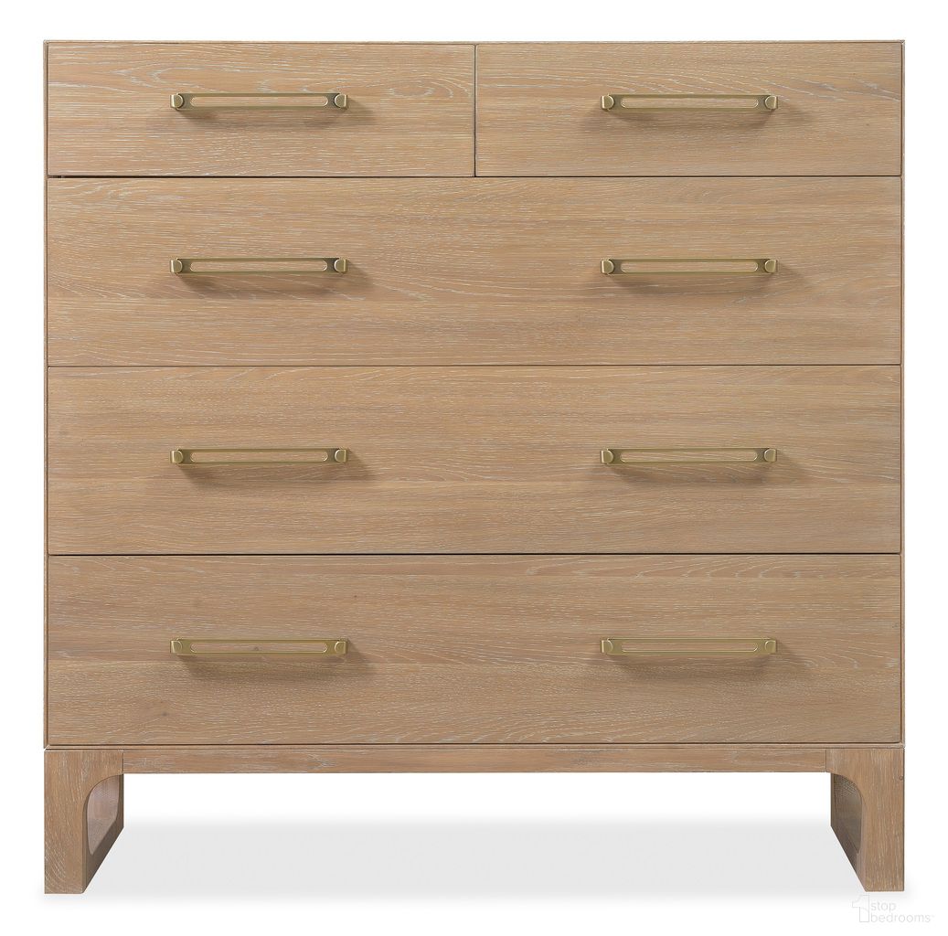 The appearance of Banyon Bay Five Drawer Dresser In Light Wood designed by Hooker in the modern / contemporary interior design. This light wood piece of furniture was selected by 1StopBedrooms from Banyon Bay Collection to add a touch of cosiness and style into your home. Sku: 6081-90001-82. Material: Oak.
