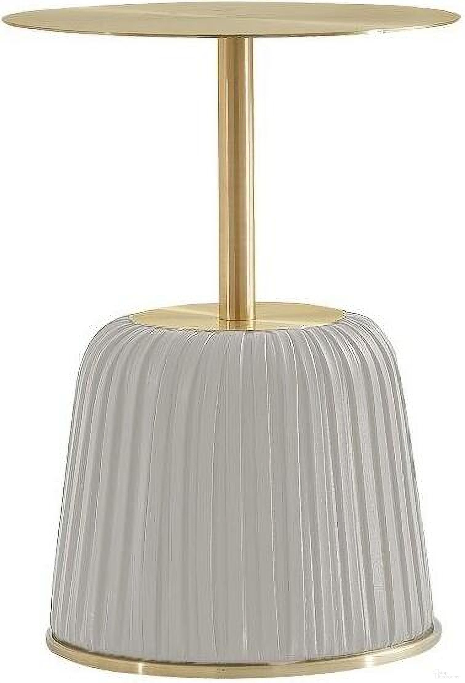 The appearance of Barb End Table designed by Bellini Modern Living in the modern / contemporary interior design. This white and gold piece of furniture  was selected by 1StopBedrooms from Barb Collection to add a touch of cosiness and style into your home. Sku: Barb ET WHT.