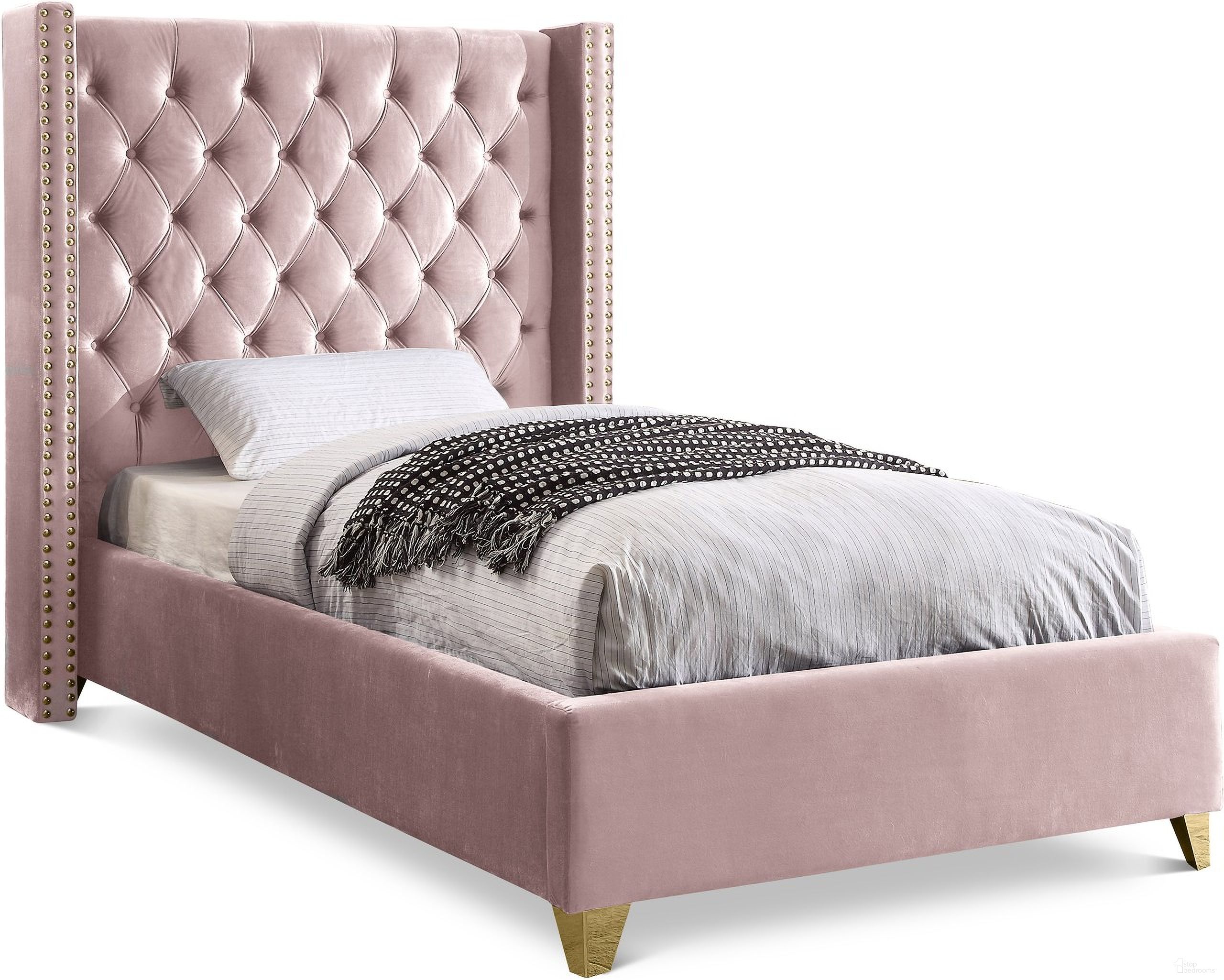 The appearance of Barolo Velvet Twin Bed In Pink designed by Meridian in the modern / contemporary interior design. This pink piece of furniture was selected by 1StopBedrooms from Barolo Collection to add a touch of cosiness and style into your home. Sku: BaroloPink-T Box 1/2 (HB/Slats);BaroloPink-T Box 2/2 (FB/Rails/Legs/CrossBars/Wings). Bed Type: Panel Bed. Bed Size: Twin. Material: Velvet.