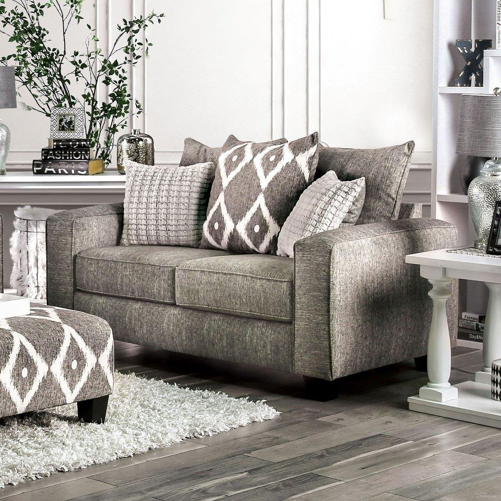 The appearance of Basie Loveseat In Gray designed by Furniture of America in the transitional interior design. This gray piece of furniture was selected by 1StopBedrooms from Basie Collection to add a touch of cosiness and style into your home. Sku: SM5156-LV. Material: Chenille.