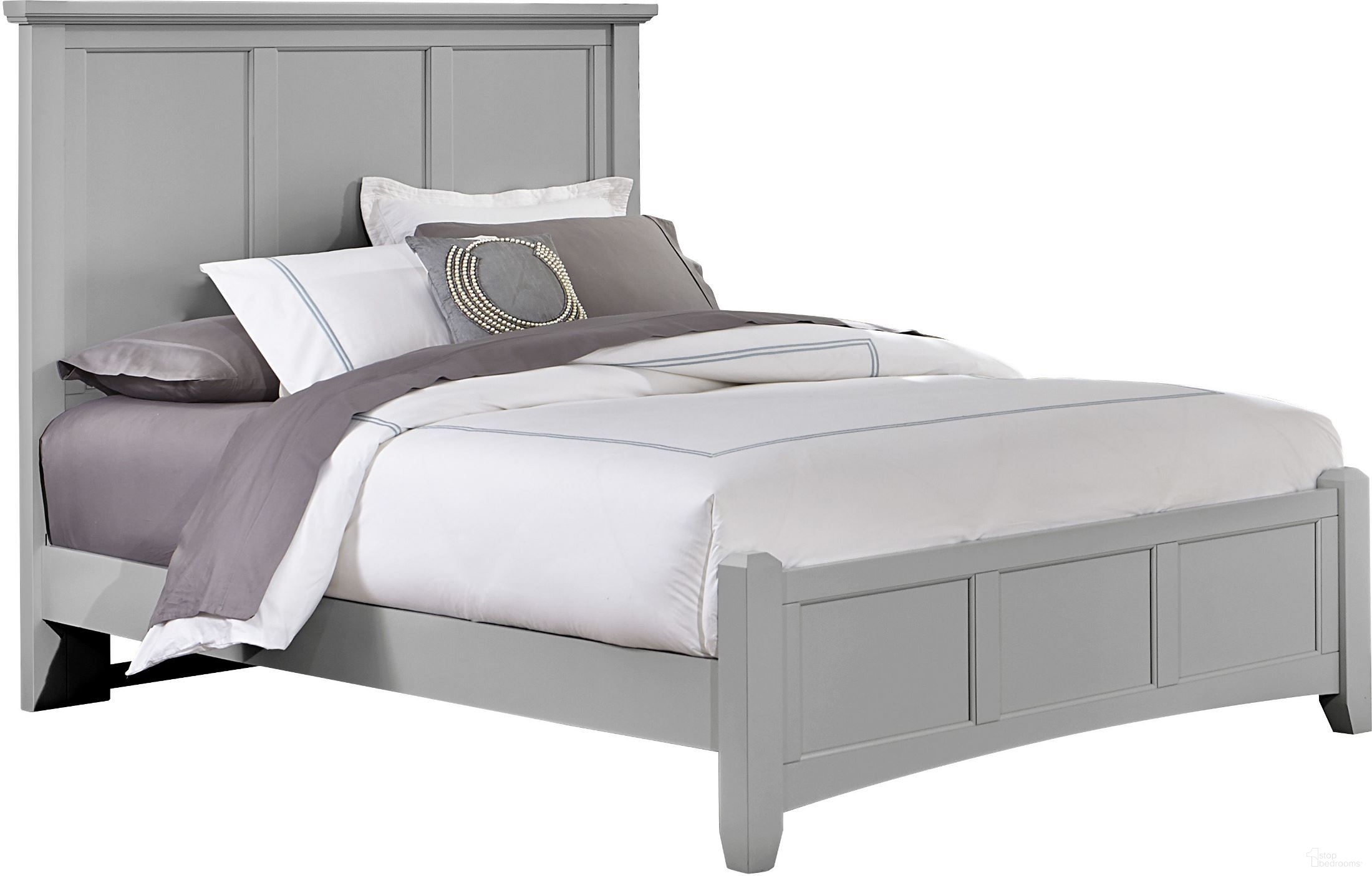 The appearance of Bonanza Gray Queen Mansion Bed designed by Vaughan Bassett in the transitional interior design. This gray piece of furniture was selected by 1StopBedrooms from Bonanza Collection to add a touch of cosiness and style into your home. Sku: BB26-558;BB26-855;BB26-922. Bed Type: Panel Bed. Bed Size: Queen. Material: Veneer.