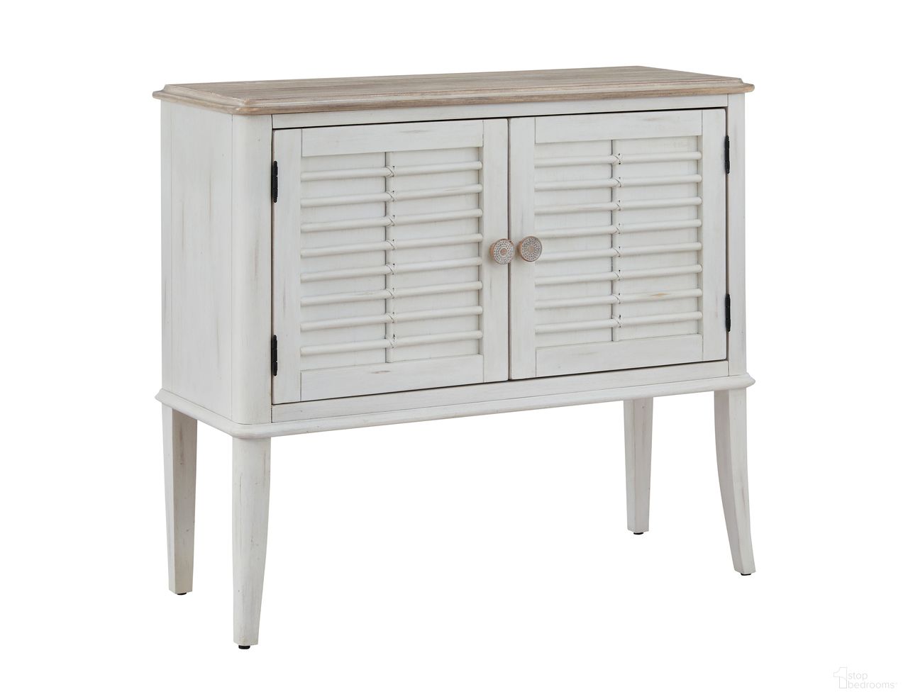 The appearance of Beach Comber Server In Weathered White designed by American Woodcrafters in the coastal interior design. This weathered white piece of furniture was selected by 1StopBedrooms from Beach Comber Collection to add a touch of cosiness and style into your home. Sku: D-8510-590. Material: Mahogany.