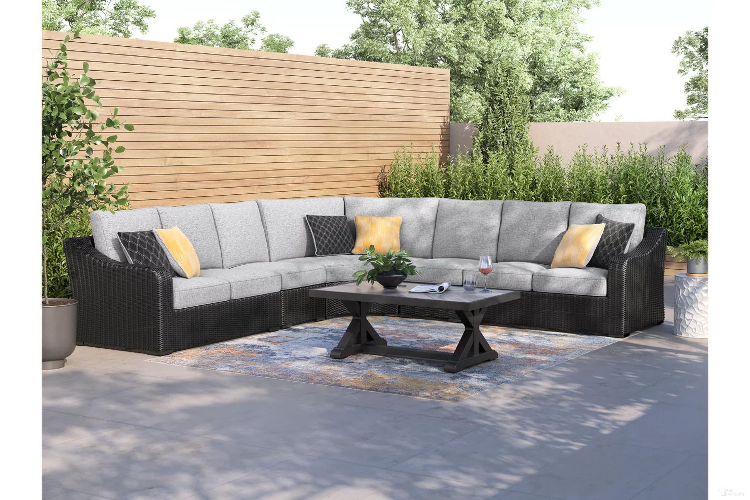 The appearance of Beachcroft 5-Piece Outdoor Sectional In Black Light Gray designed by Signature Design by Ashley in the transitional interior design. This black light gray piece of furniture was selected by 1StopBedrooms from Beachcroft Collection to add a touch of cosiness and style into your home. Sku: P792-854;P792-851;P792-846;P792-846. Material: Aluminum.