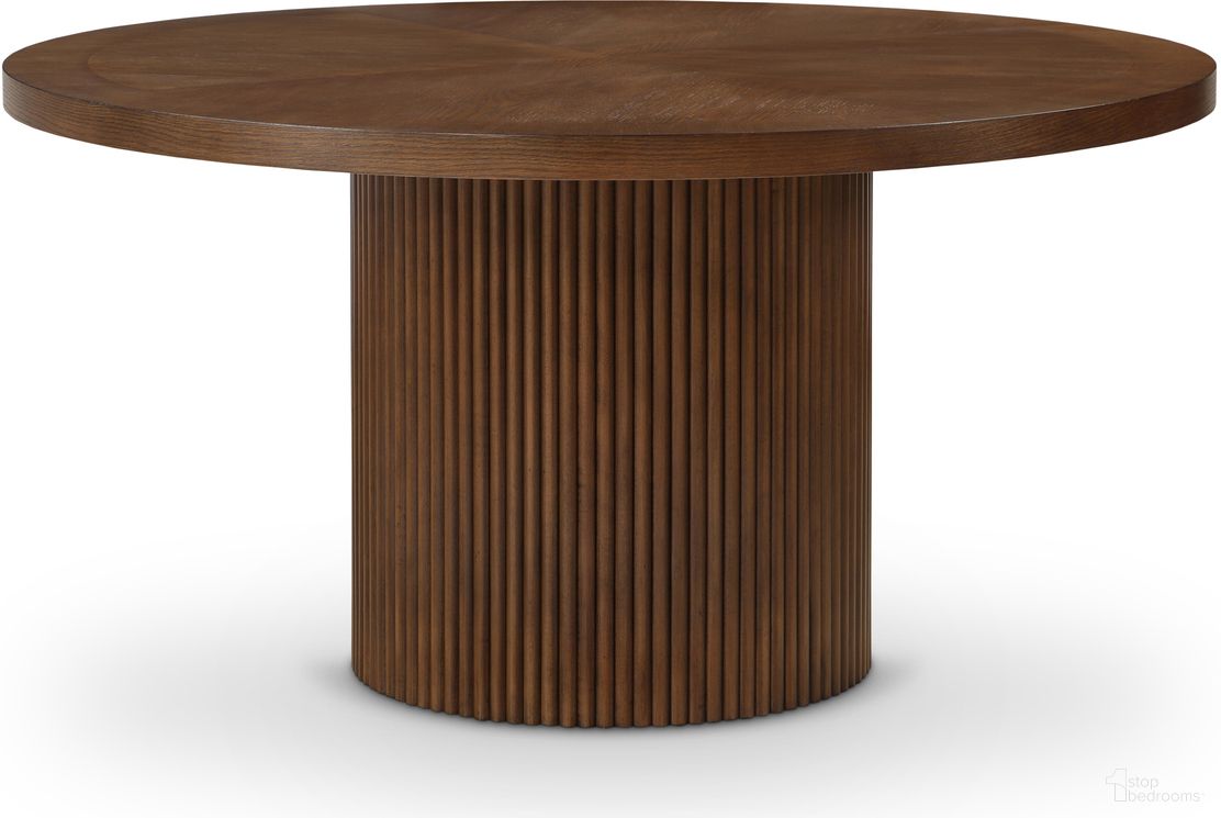 The appearance of Belinda Oak Veneer Dining Table In Brown designed by Meridian in the modern / contemporary interior design. This brown piece of furniture  was selected by 1StopBedrooms from Belinda Collection to add a touch of cosiness and style into your home. Sku: 730Brown-T Box 1/2 (Top);730Brown-T Box 2/2 (Base). Table Base Style: Pedestal. Table Top Shape: Round. Size: 59". Material: Oak Veneer.