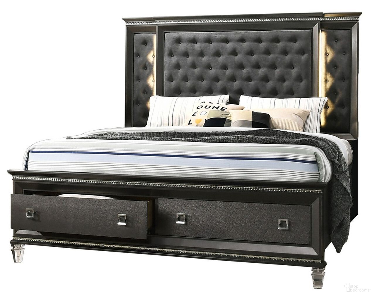 The appearance of Bellagio Lavish Eastern King Platform Bed with Light Up Headboard and Storage Footboard In Dark Gray designed by Best Quality Furniture in the glam interior design. This dark gray piece of furniture was selected by 1StopBedrooms from Bellagio Collection to add a touch of cosiness and style into your home. Sku: BEL-EKCK-FB;BEL-EKCK-HB;BEL-EKCK-DRW;BEL-EKQ-SR. Bed Type: Platform Bed. Bed Size: King. Material: Textured.