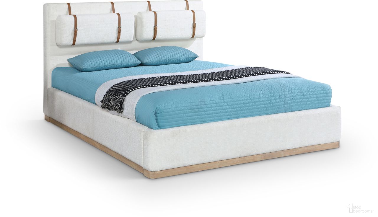 The appearance of Bennet Linen Textured Fabric Upholstered King Bed In Cream and Natural designed by Meridian in the modern / contemporary interior design. This natural/cream piece of furniture was selected by 1StopBedrooms from Bennet Collection to add a touch of cosiness and style into your home. Sku: BennetCream-K Box 1/2 (Headboard / 2 Pillows);BennetCream-K Box 2/2 (Rails / Footboard / Slats). Material: Polyester. Bed Size: King. Bed Type: Upholstered Bed.