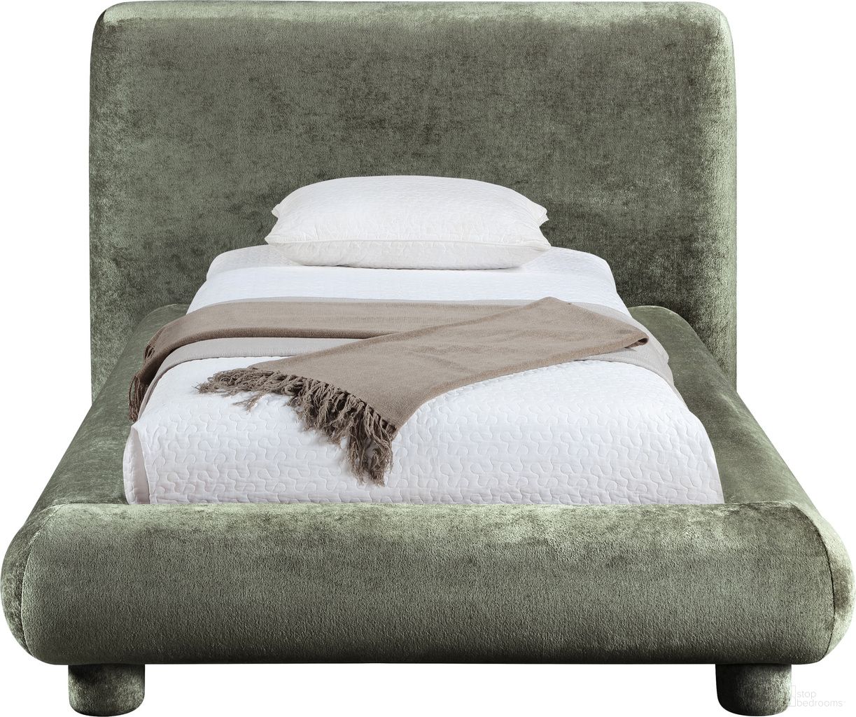 The appearance of Blair Chenille Fabric Upholstered Twin Bed In Green designed by Meridian in the modern / contemporary interior design. This green piece of furniture was selected by 1StopBedrooms from Blair Collection to add a touch of cosiness and style into your home. Sku: B1235Green-T Box 1/2 (Headboard / Slats);B1235Green-T Box 2/2 (Footboard / Rails). Bed Size: Twin. Material: Chenille. Bed Type: Upholstered Bed.