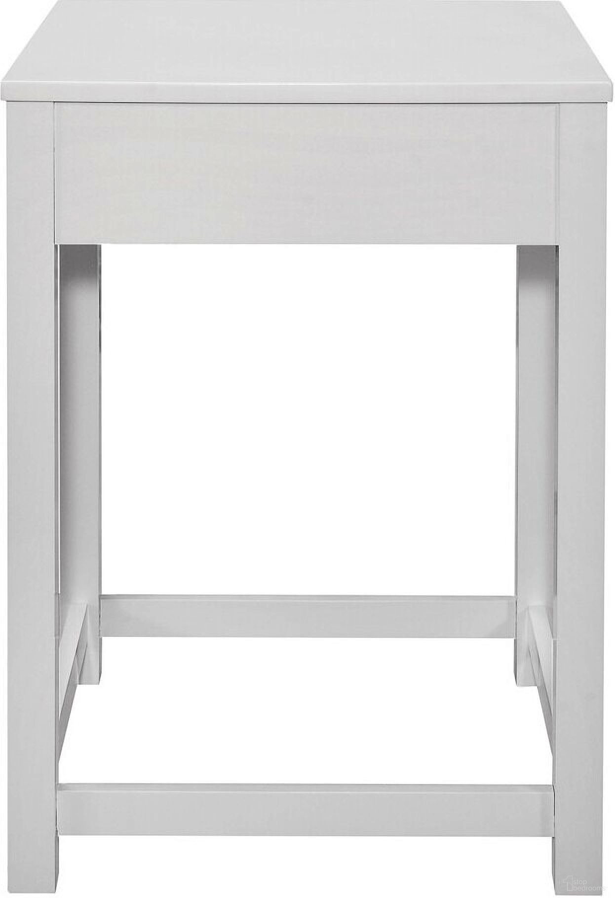 The appearance of Blanche Corner In White designed by Homelegance in the transitional interior design. This white piece of furniture  was selected by 1StopBedrooms from Blanche Collection to add a touch of cosiness and style into your home. Sku: 4522WH-17. Material: Engineered Wood.