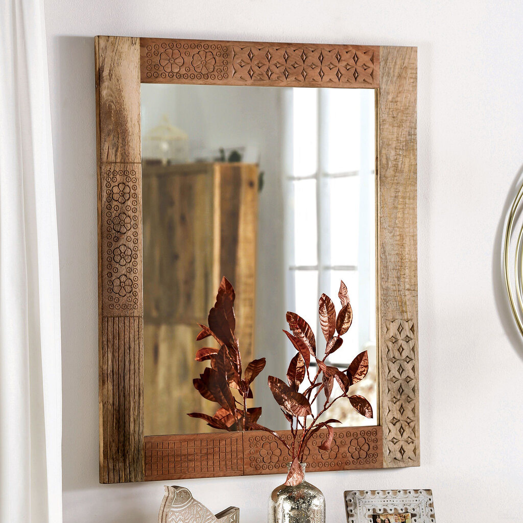The appearance of Blanchefleur Mirror In Weathered Light Natural Tone designed by Furniture of America in the rustic / southwestern interior design. This light natural piece of furniture was selected by 1StopBedrooms from Blanchefleur Collection to add a touch of cosiness and style into your home. Sku: FOA51007. Material: Wood.