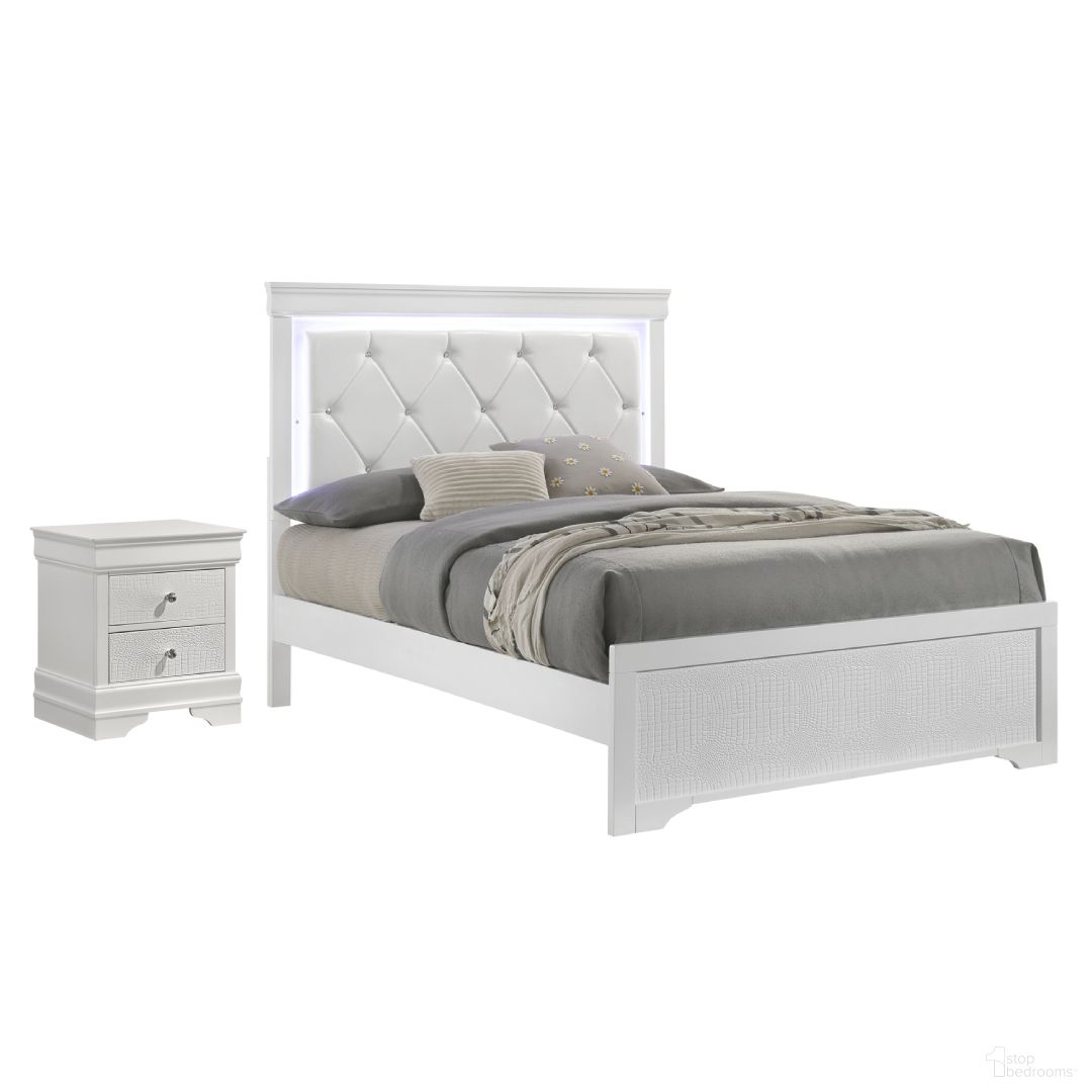 The appearance of Blaze Youth Panel Bedroom Set In White designed by Galaxy Home Furnishings in the modern / contemporary interior design. This white piece of furniture was selected by 1StopBedrooms from Blaze Collection to add a touch of cosiness and style into your home. Sku: 601955556538-1;601955556538-2;601955556514. Bed Size: Full. Material: Solid Wood.