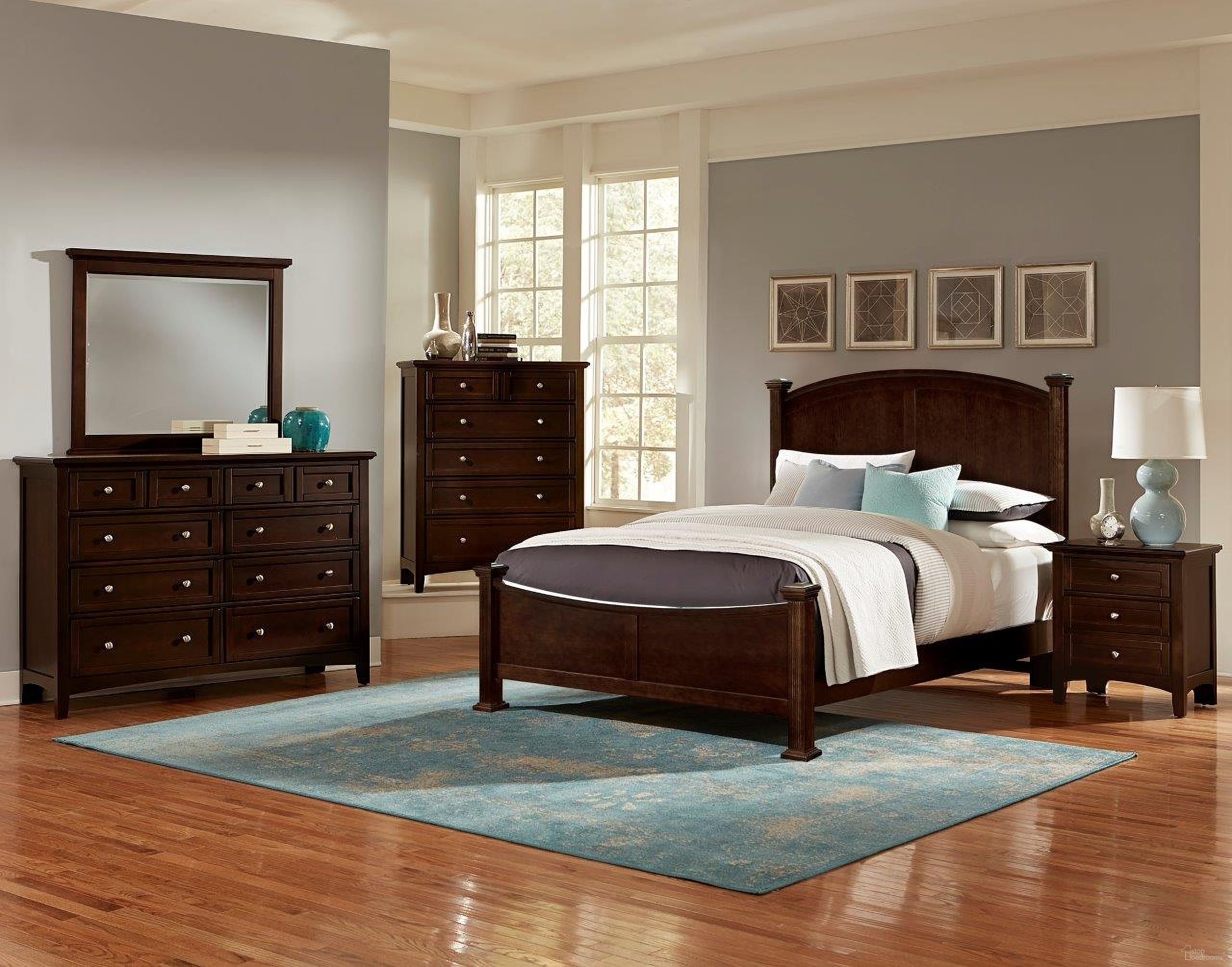 The appearance of Bonanza Poster Bedroom Set In Merlot designed by Vaughan Bassett in the transitional interior design. This merlot piece of furniture was selected by 1StopBedrooms from Bonanza Collection to add a touch of cosiness and style into your home. Sku: BB27-557;BB27-755;BB27-922;BB27-226. Bed Type: Poster Bed. Material: Wood. Bed Size: Queen.