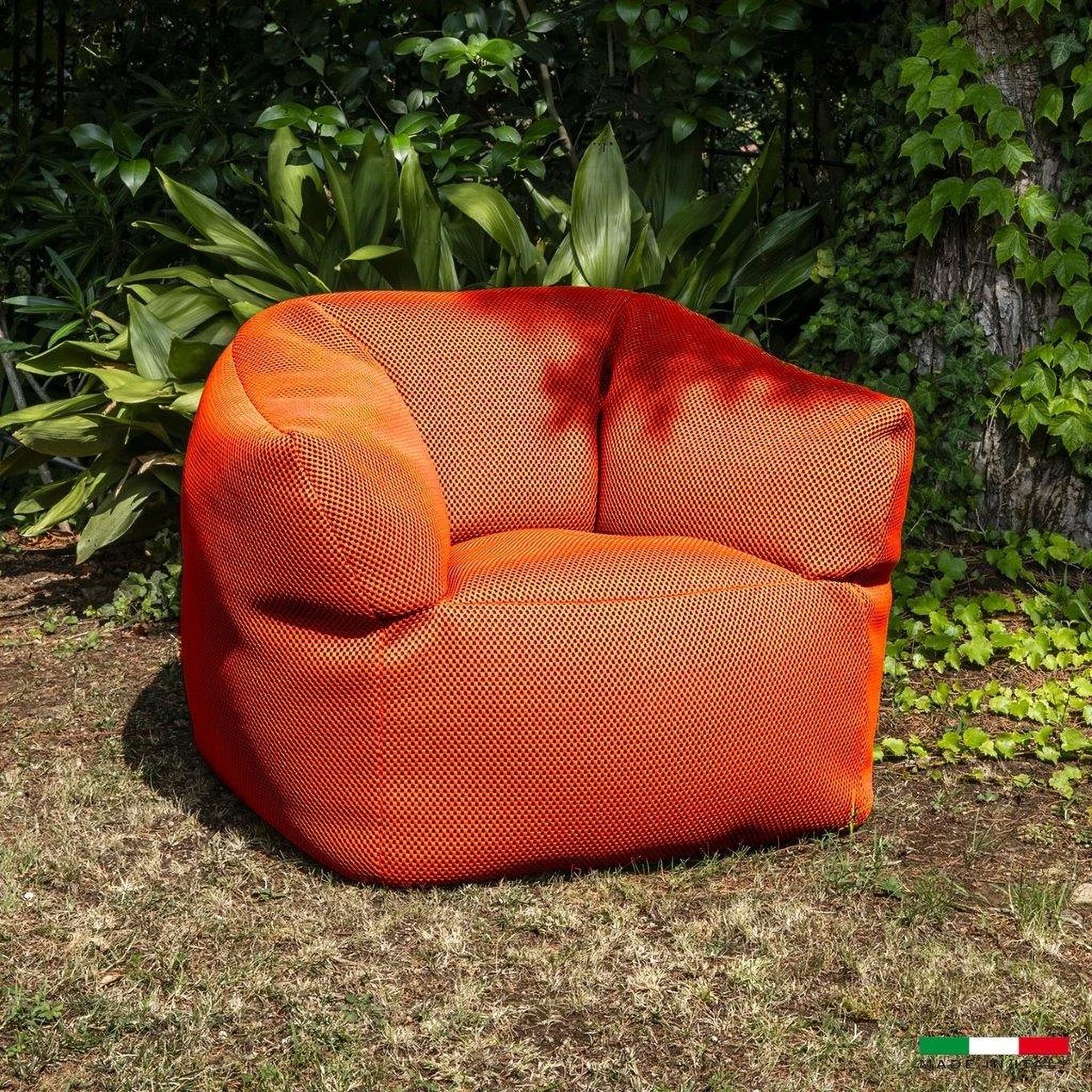 The appearance of Bosa Accent Chair In Bright Orange designed by Bellini Modern Living in the modern / contemporary interior design. This light orange piece of furniture was selected by 1StopBedrooms from Bosa Collection to add a touch of cosiness and style into your home. Sku: Bosa CH BOR.