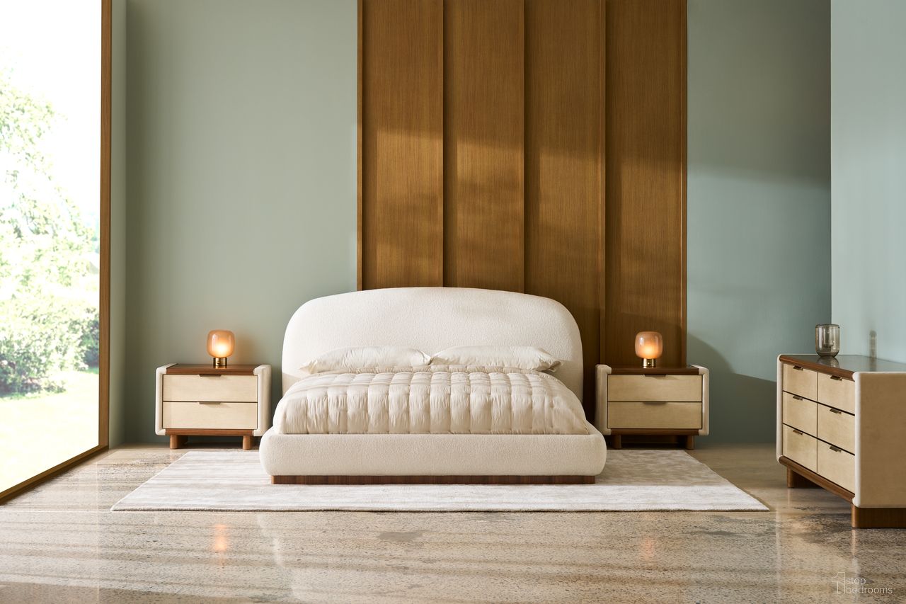 The appearance of Botero Upholstered Bedroom Set In Cream designed by Caracole in the modern / contemporary interior design. This cream piece of furniture was selected by 1StopBedrooms from Botero Collection to add a touch of cosiness and style into your home. Sku: CLA-024-102F;CLA-024-102H;CLA-024-102R;CLA-024-068. Material: Wood. Bed Size: King.
