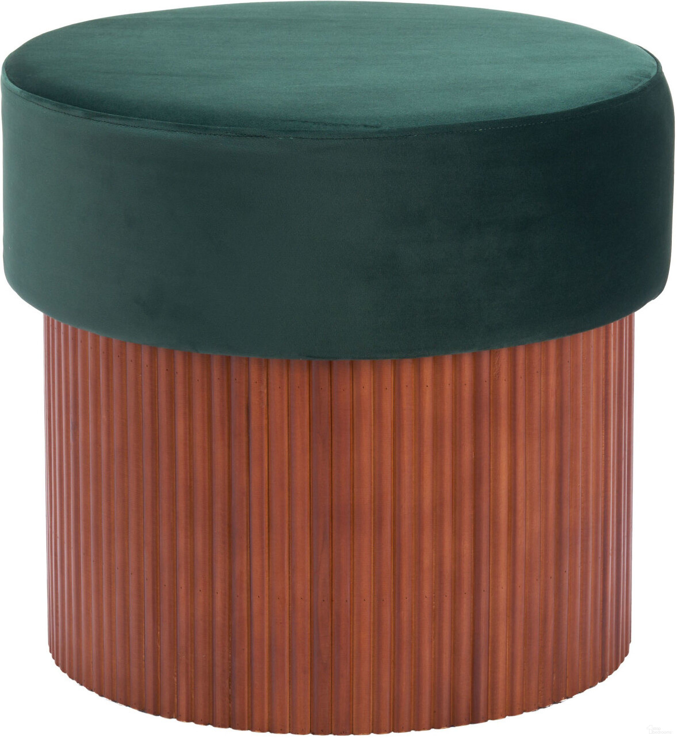 The appearance of Boto Storage Ottoman In Green designed by Zuo Modern in the modern / contemporary interior design. This green piece of furniture was selected by 1StopBedrooms from Boto Collection to add a touch of cosiness and style into your home. Sku: 110182. Material: Velvet.