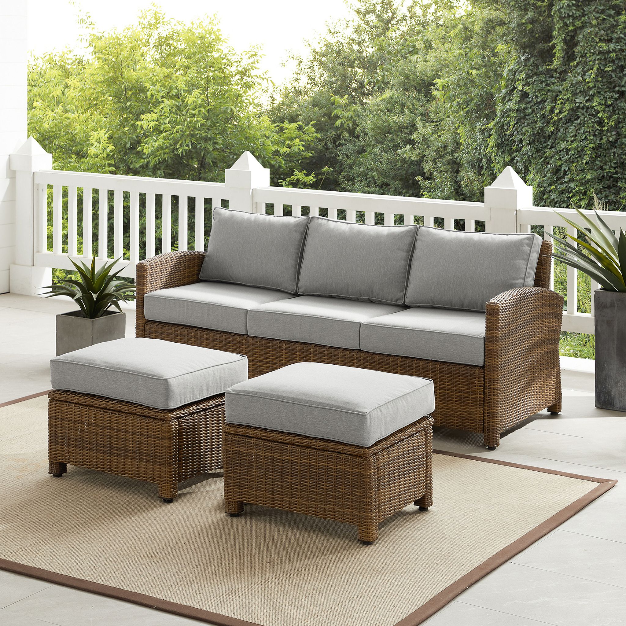 The appearance of Bradenton 3 Piece Wicker Outdoor Sofa Patio Furniture Set In Gray and Weathered Brown designed by Crosley Brands in the traditional interior design. This gray piece of furniture was selected by 1StopBedrooms from Bradenton Collection to add a touch of cosiness and style into your home. Sku: CO7131-WB-2OF2;CO7131-WB-1OF2;CO7126-WB;CO7126-WB;MO74994-GY. Material: Polyester.