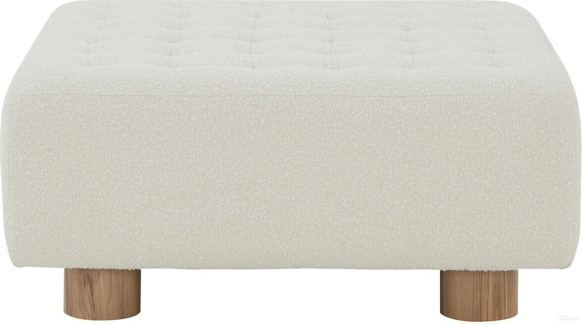The appearance of Bradfield Square Ottoman In Ivory and Natural designed by Safavieh Couture in the modern / contemporary interior design. This ivory and natural piece of furniture was selected by 1StopBedrooms from Bradfield Collection to add a touch of cosiness and style into your home. Sku: SFV5072A. Material: Wood.