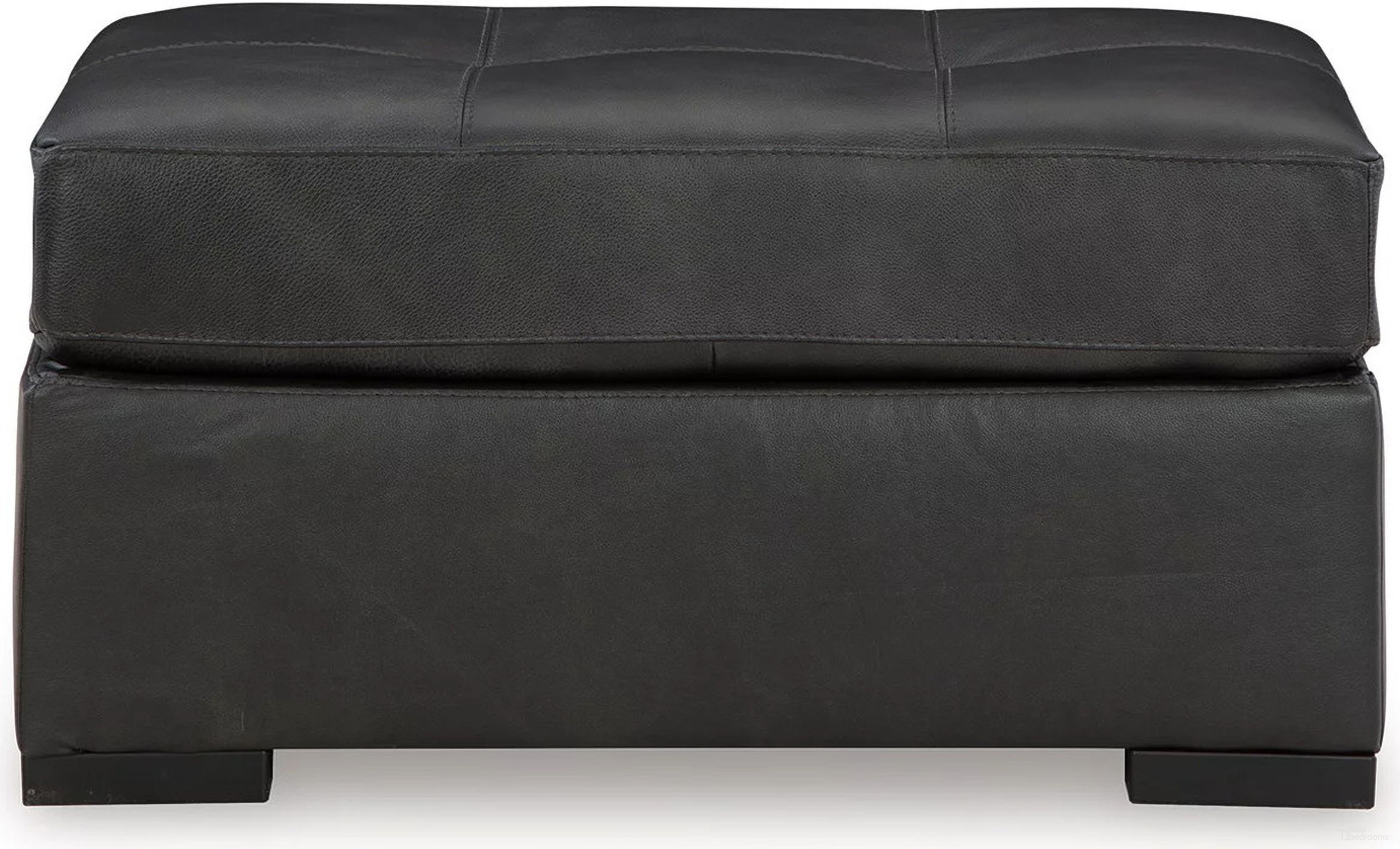 The appearance of Brindley Pier Oversized Accent Ottoman In Fog designed by Signature Design by Ashley in the modern / contemporary interior design. This fog piece of furniture was selected by 1StopBedrooms from Brindley Pier Collection to add a touch of cosiness and style into your home. Sku: 9950308. Material: Leather Match.