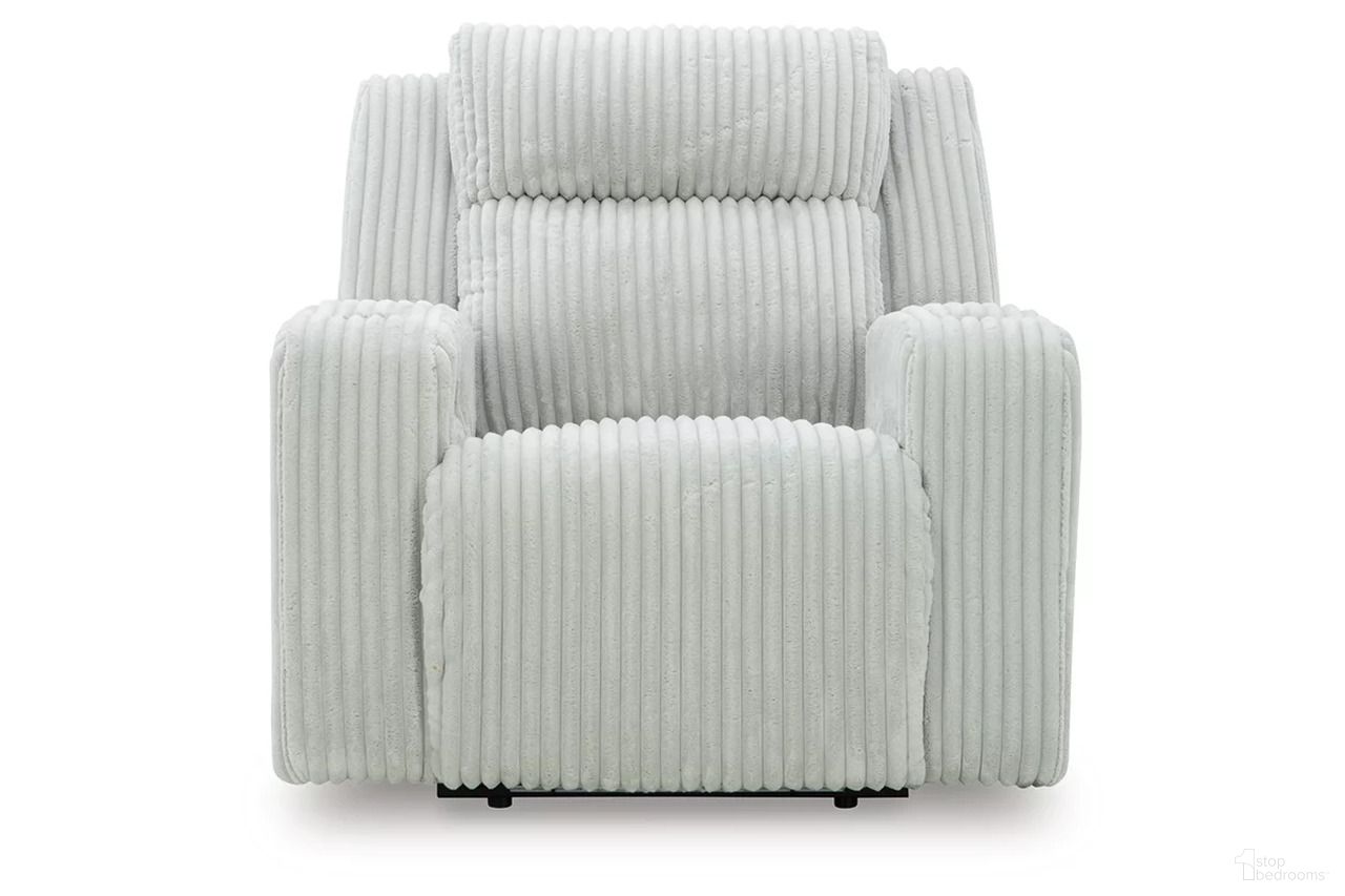 The appearance of Broad Cove Power Recliner In Alloy designed by Signature Design by Ashley in the modern / contemporary interior design. This alloy piece of furniture was selected by 1StopBedrooms from Broad Cove Collection to add a touch of cosiness and style into your home. Sku: NC6420313. Material: Fabric.
